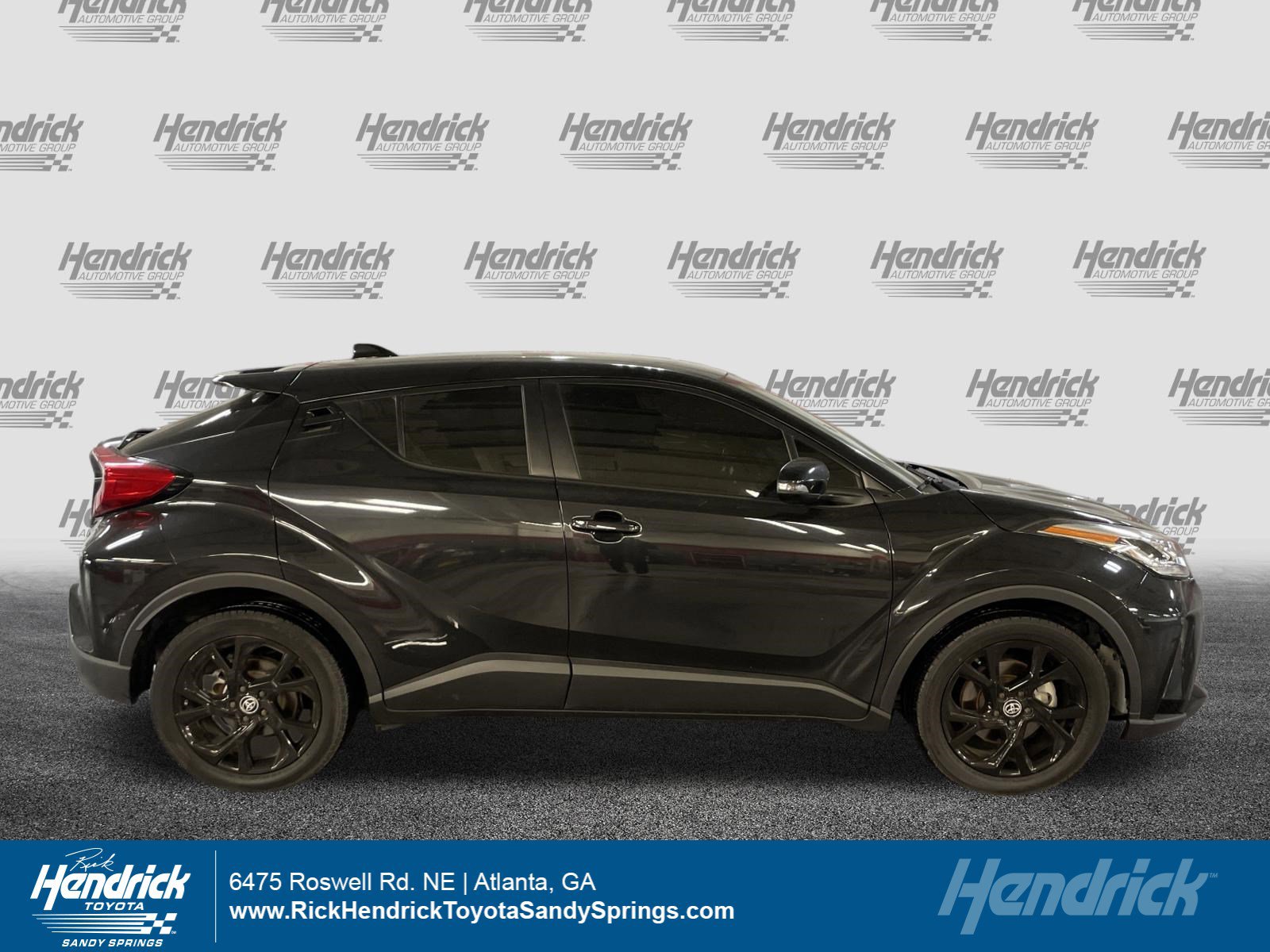 2022 Toyota C-HR SUV 