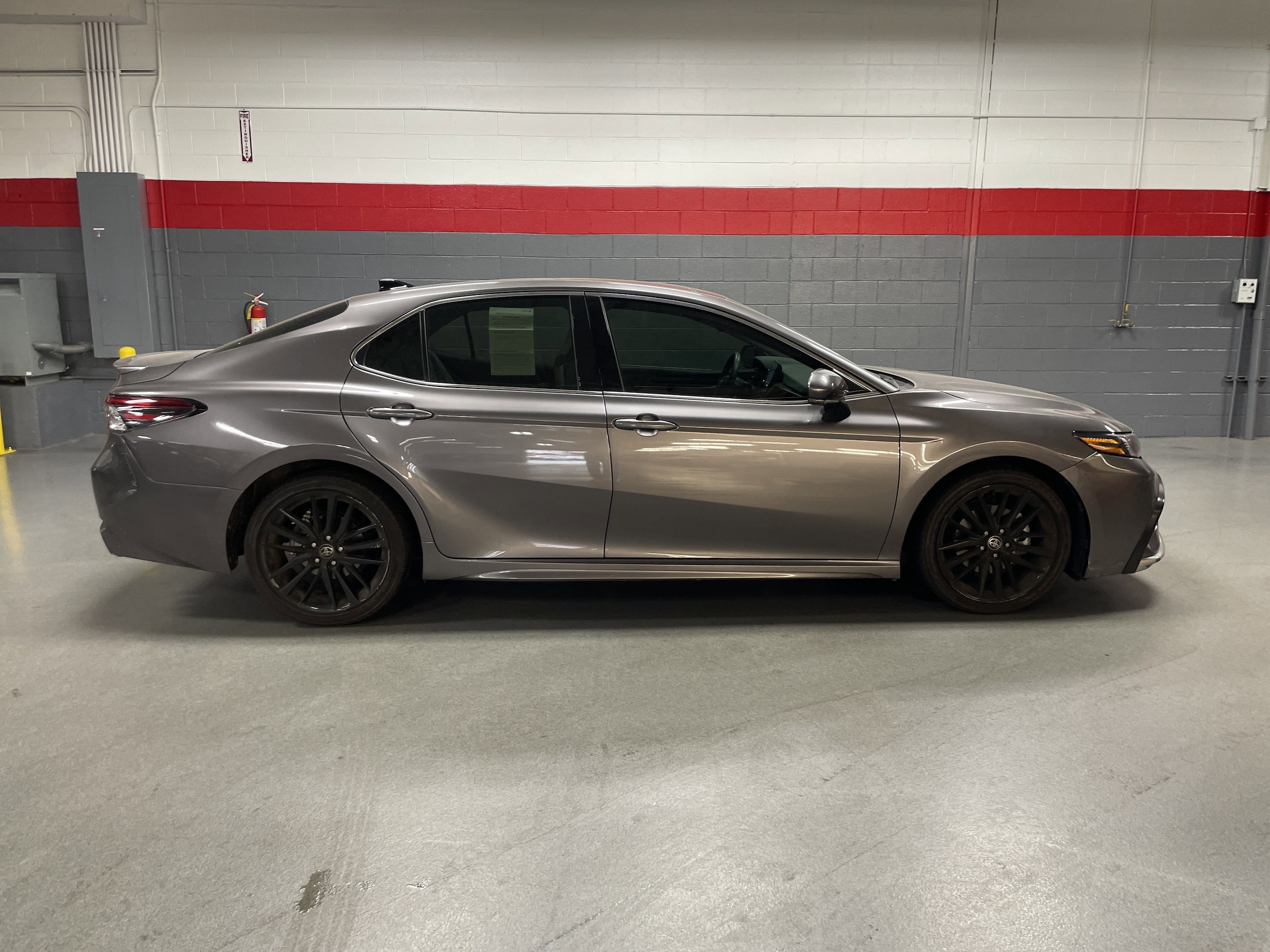 2022 Toyota Camry XSE photo 6