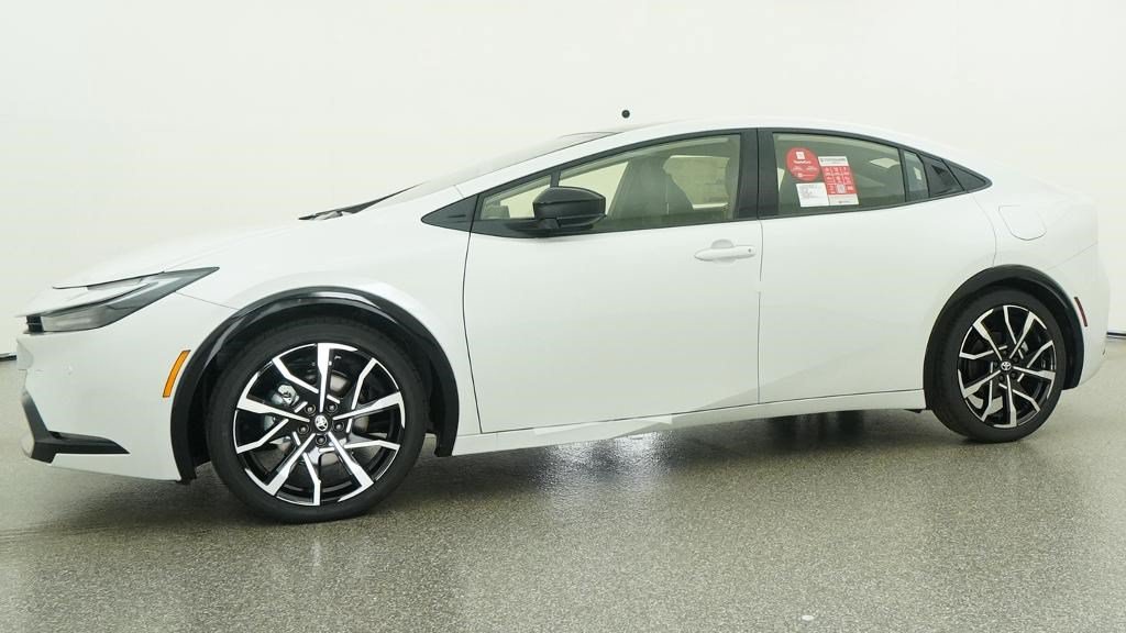 2027 Toyota Prius Plug-In Hybrid XSE