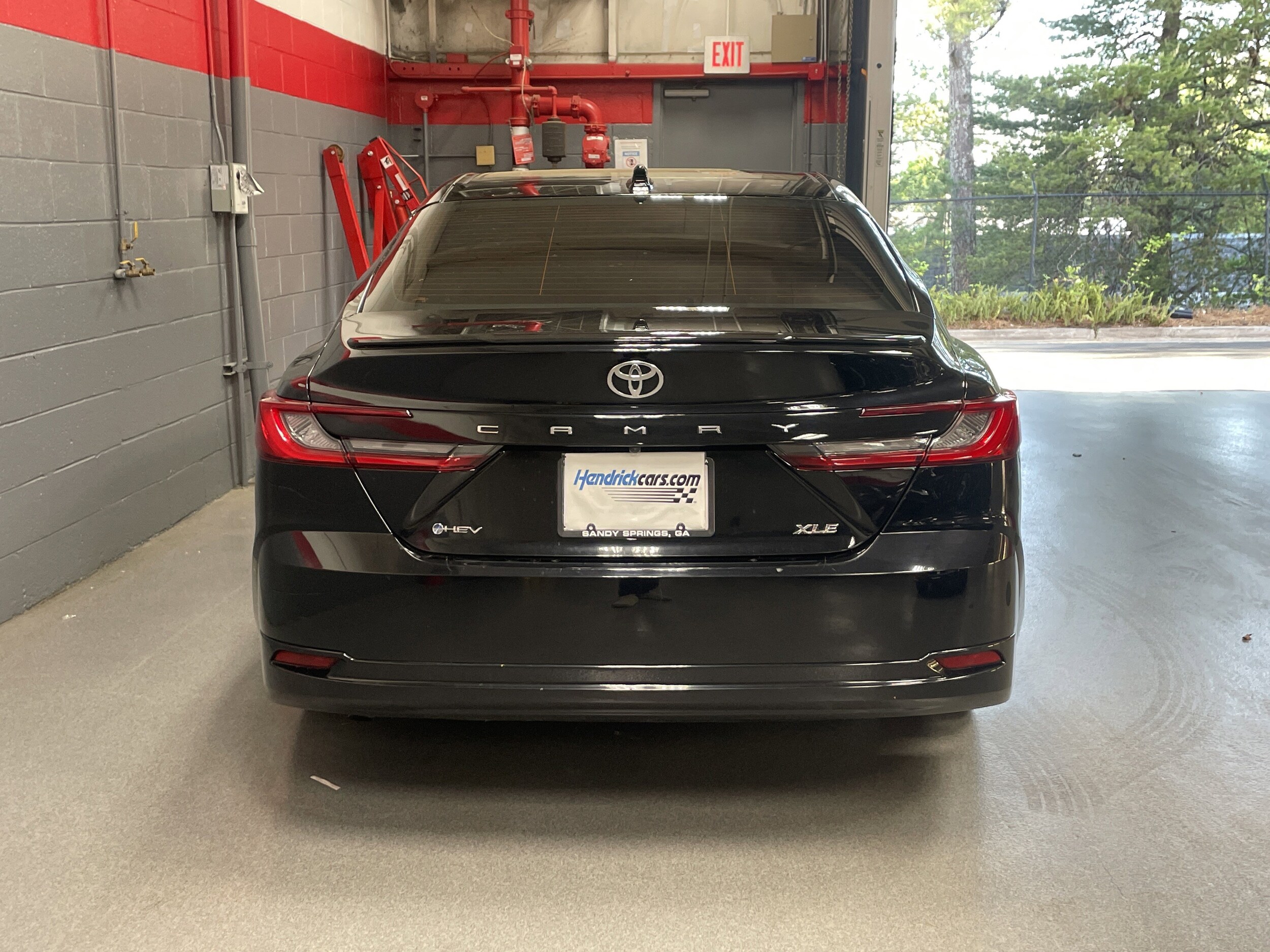 2025 Toyota Camry XLE photo 3