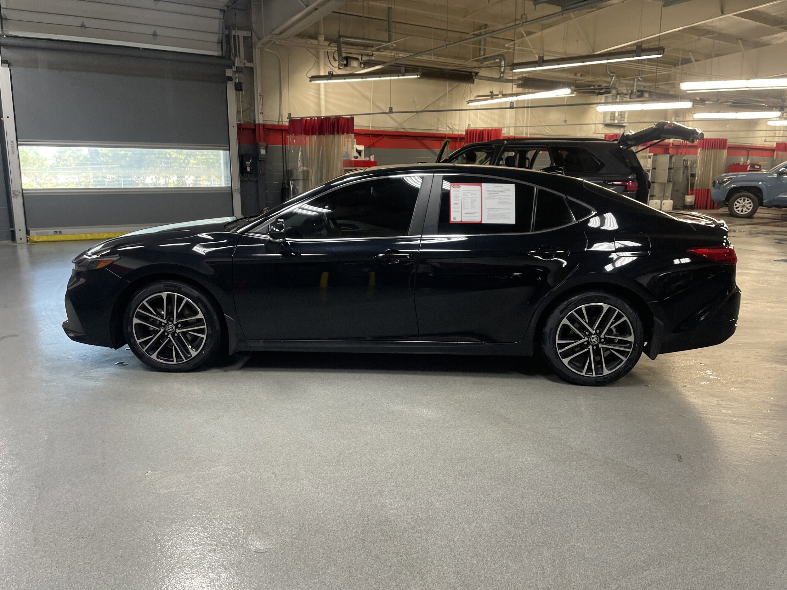 2025 Toyota Camry XLE photo 5