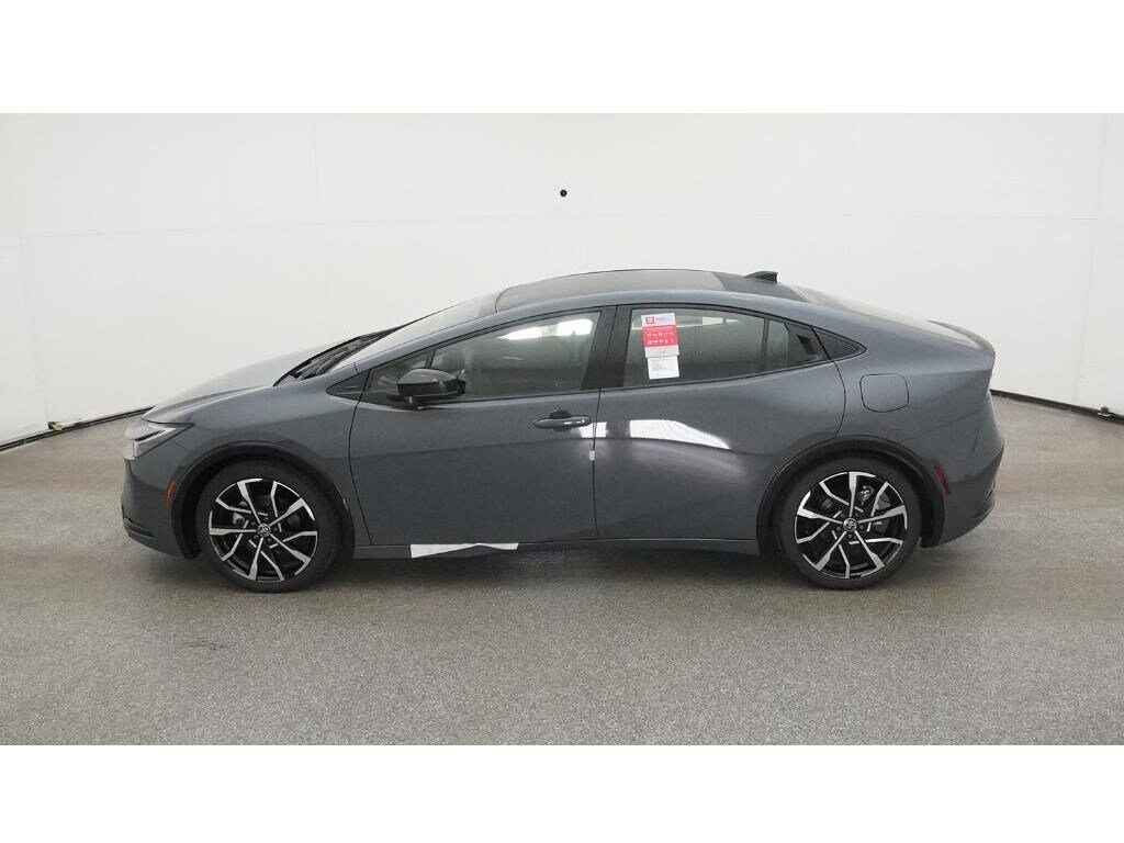 2025 Toyota Prius Plug-In Hybrid XSE