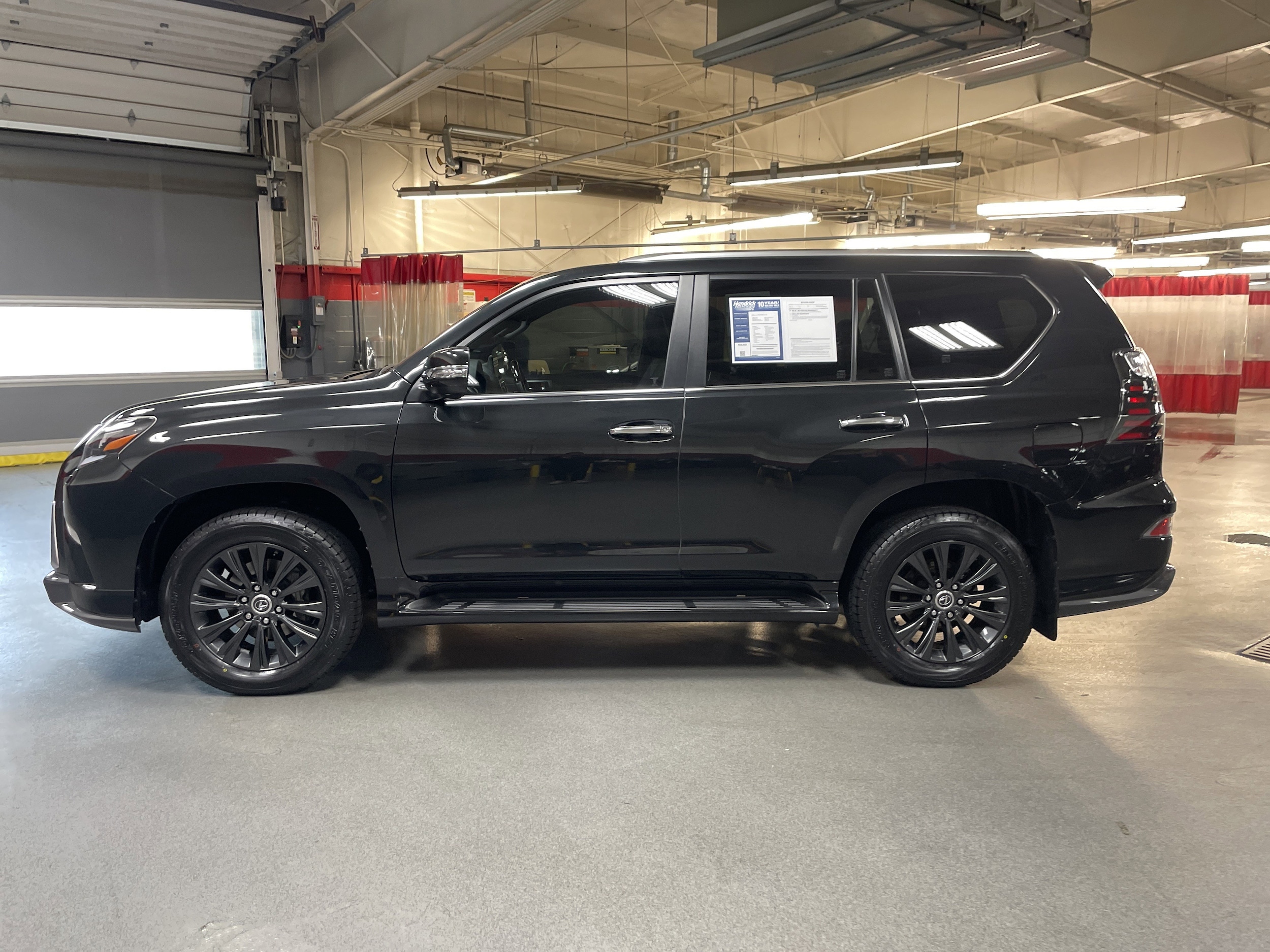 2023 LEXUS GX GX 460 Luxury photo 5