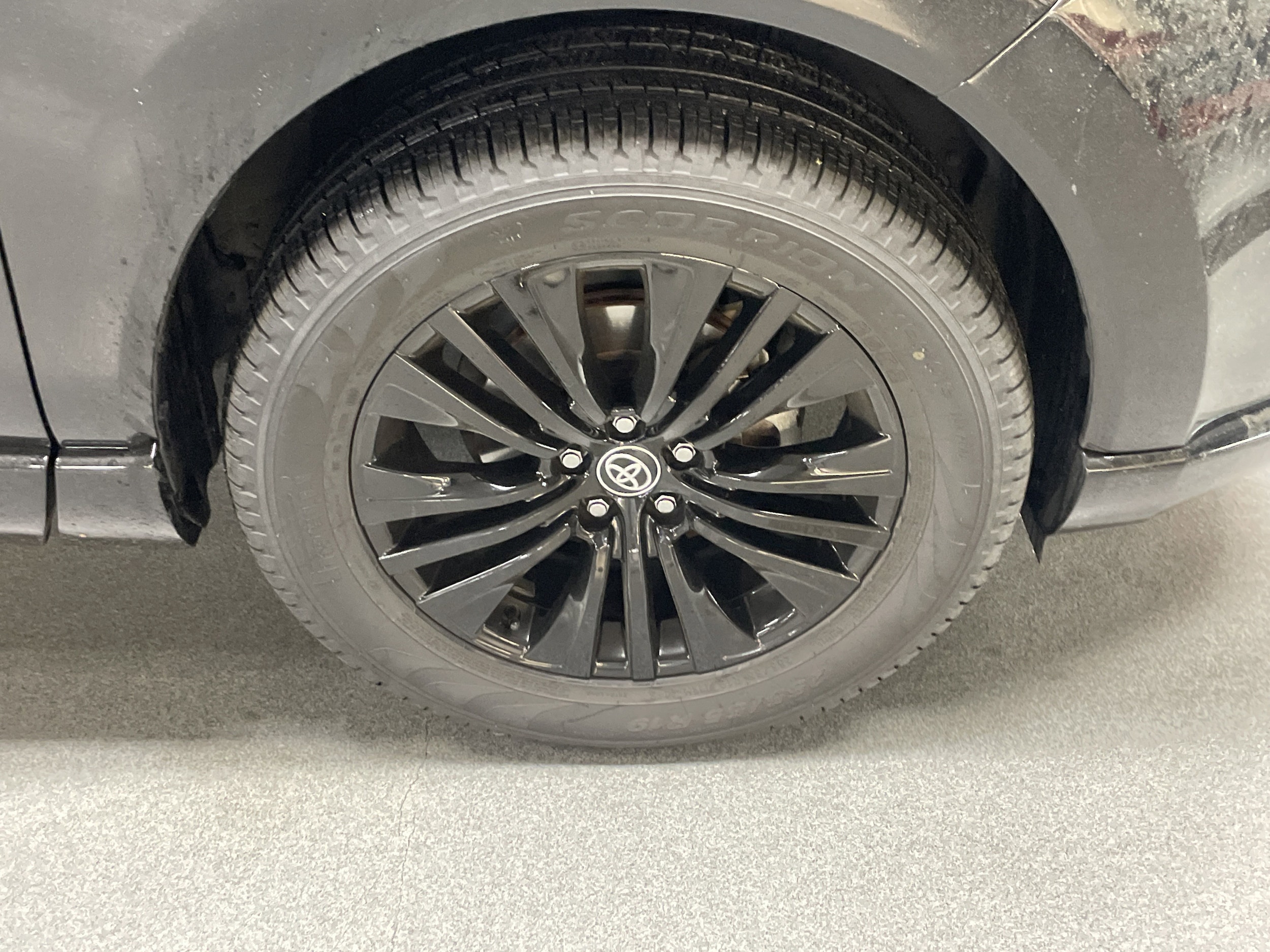 2023 Toyota Venza Nightshade photo 5