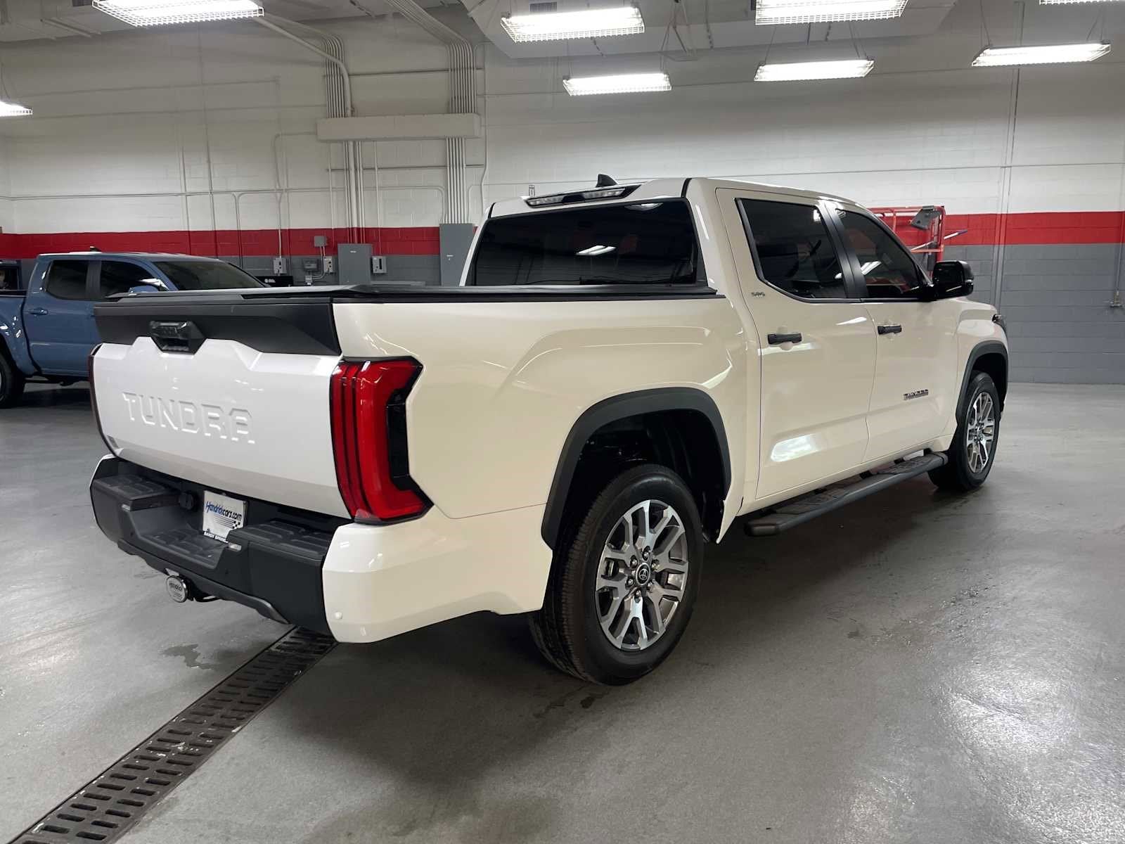 2024 Toyota Tundra 4WD Limited photo 3