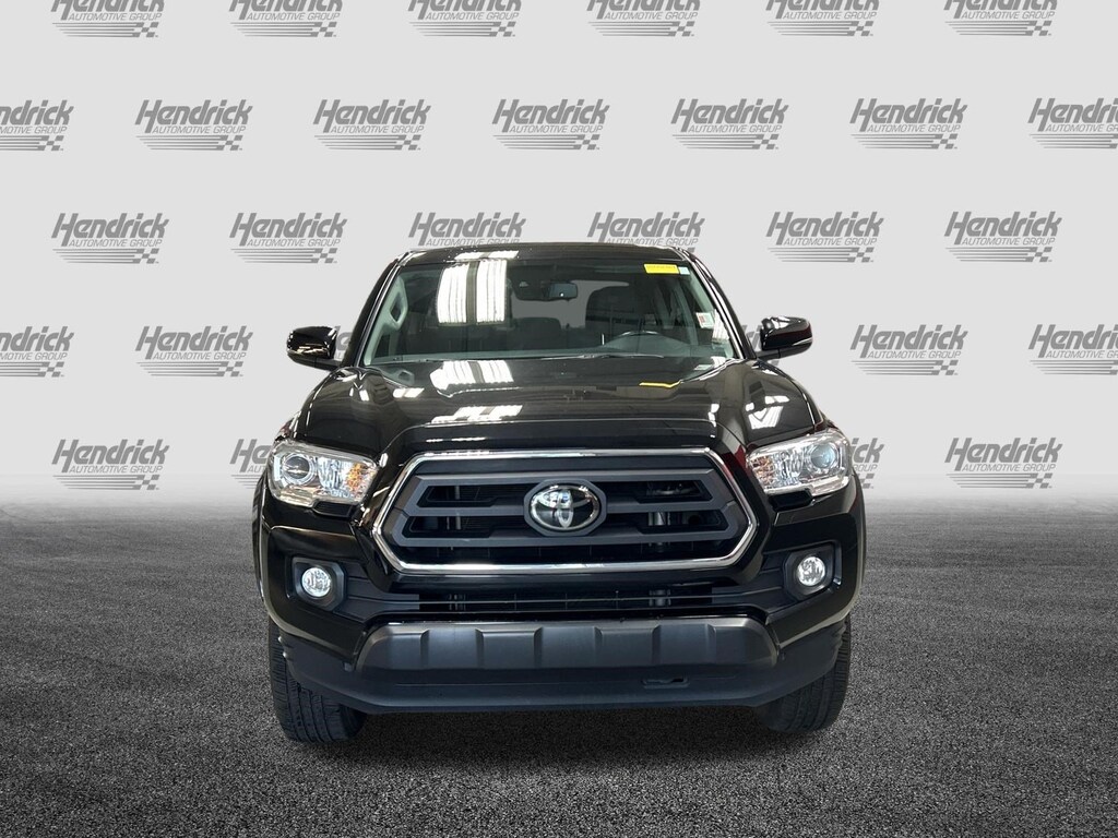 Used 2022 Toyota Tacoma 4WD SR5 Pickup