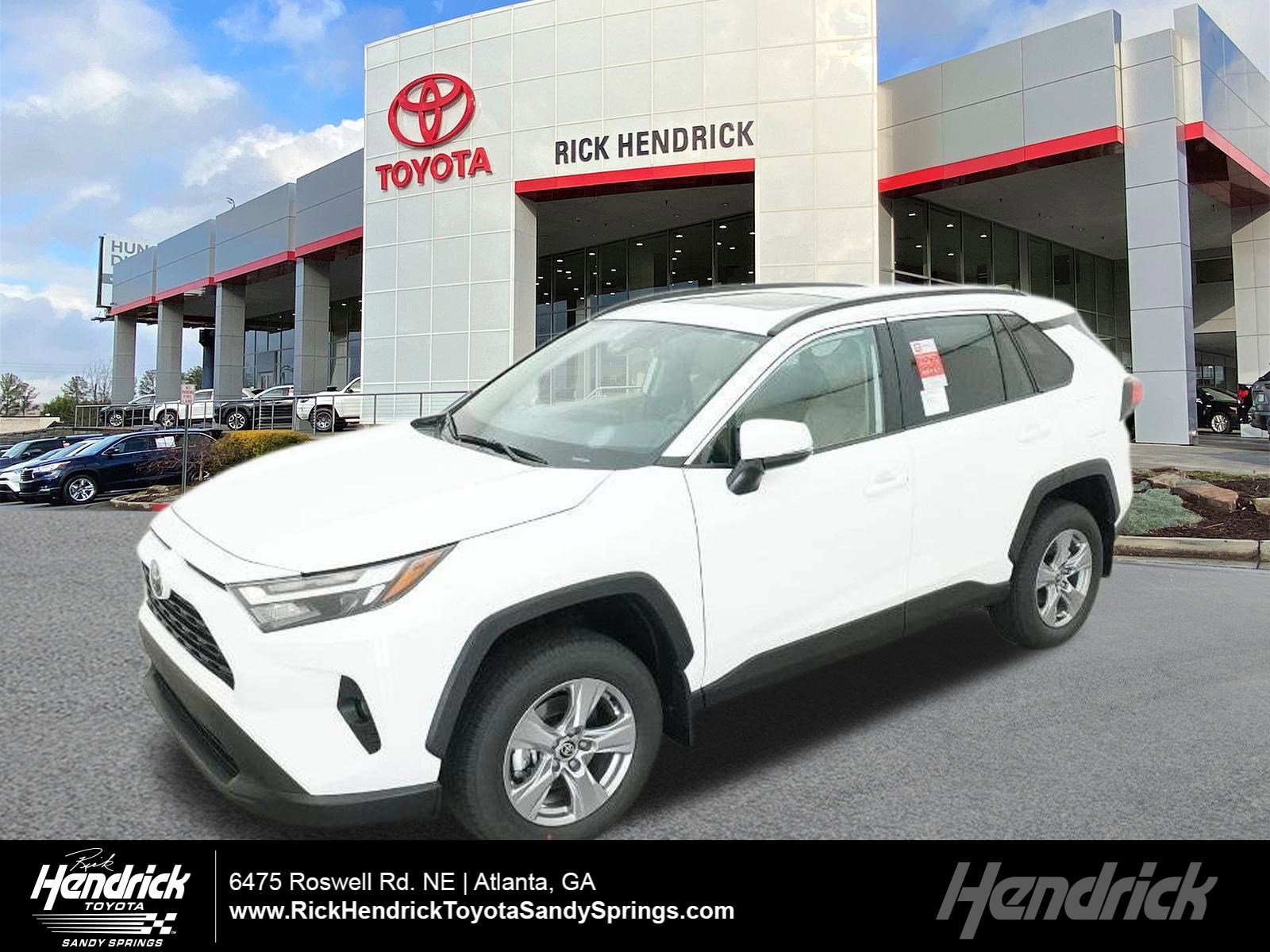 2025 Toyota RAV4 XLE's photo