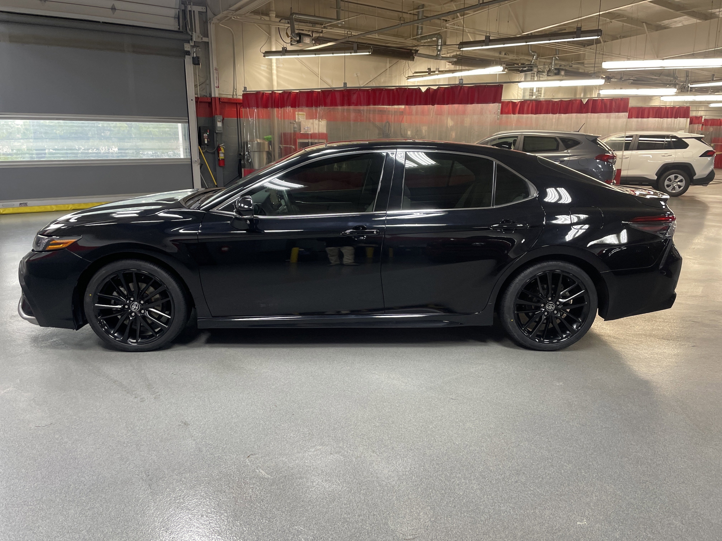 2023 Toyota Camry XSE photo 5