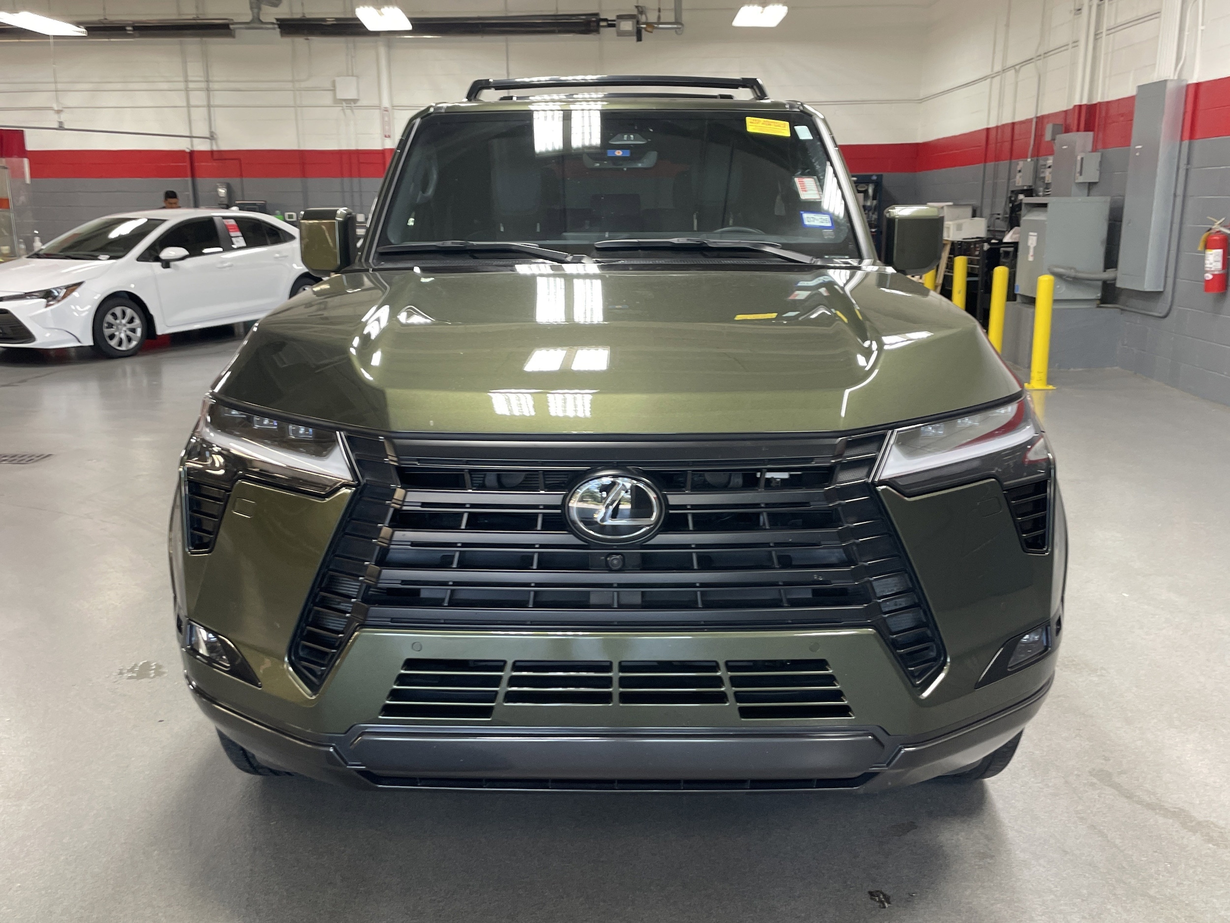 2024 LEXUS GX GX 550 Luxury photo 2