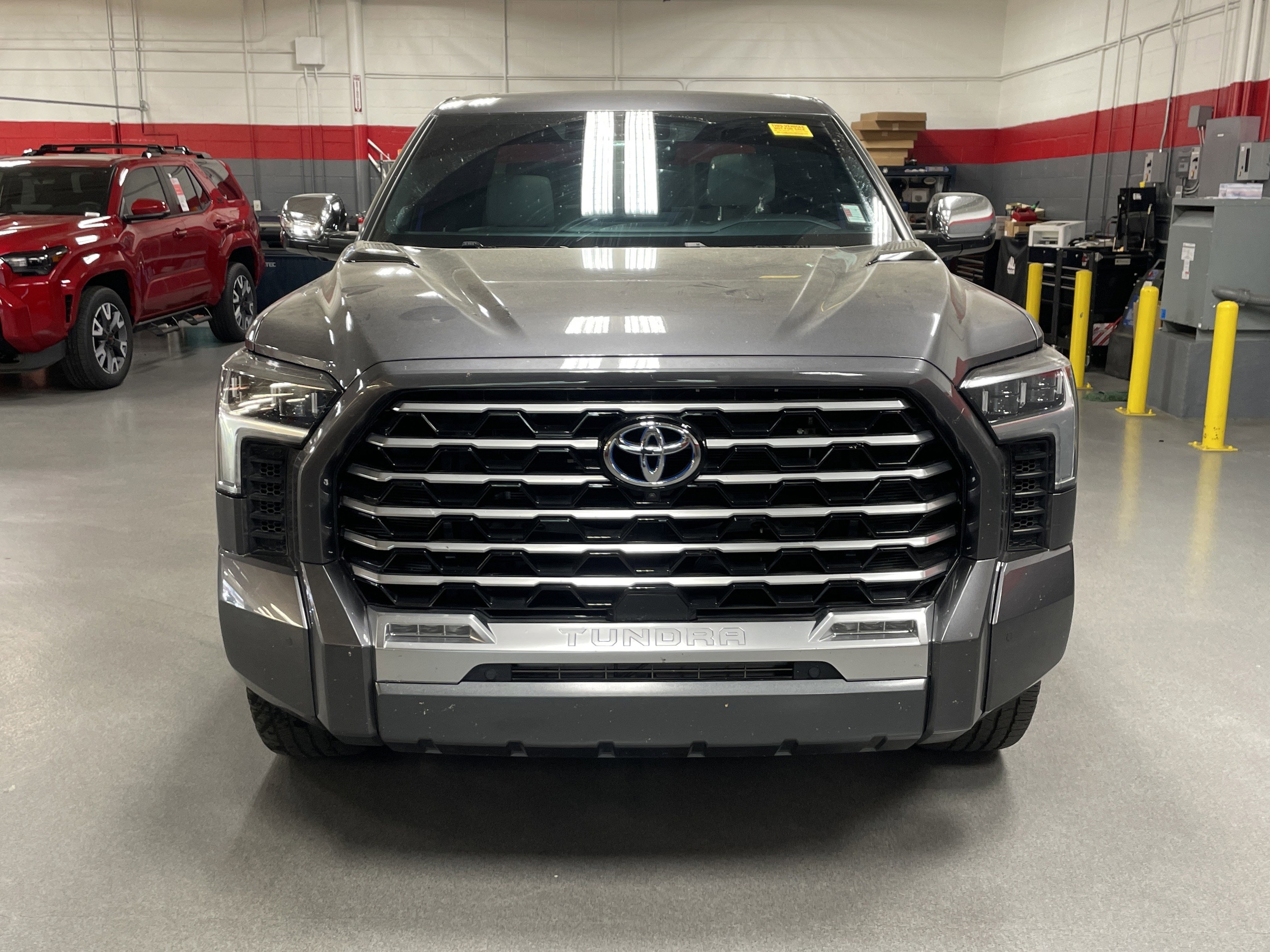 2024 Toyota Tundra 4WD Capstone Hybrid photo 2