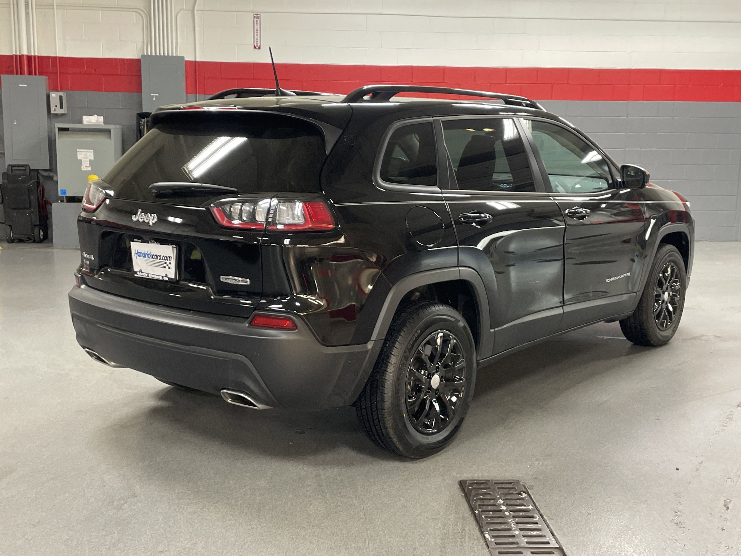 2022 Jeep Cherokee Latitude Lux photo 3