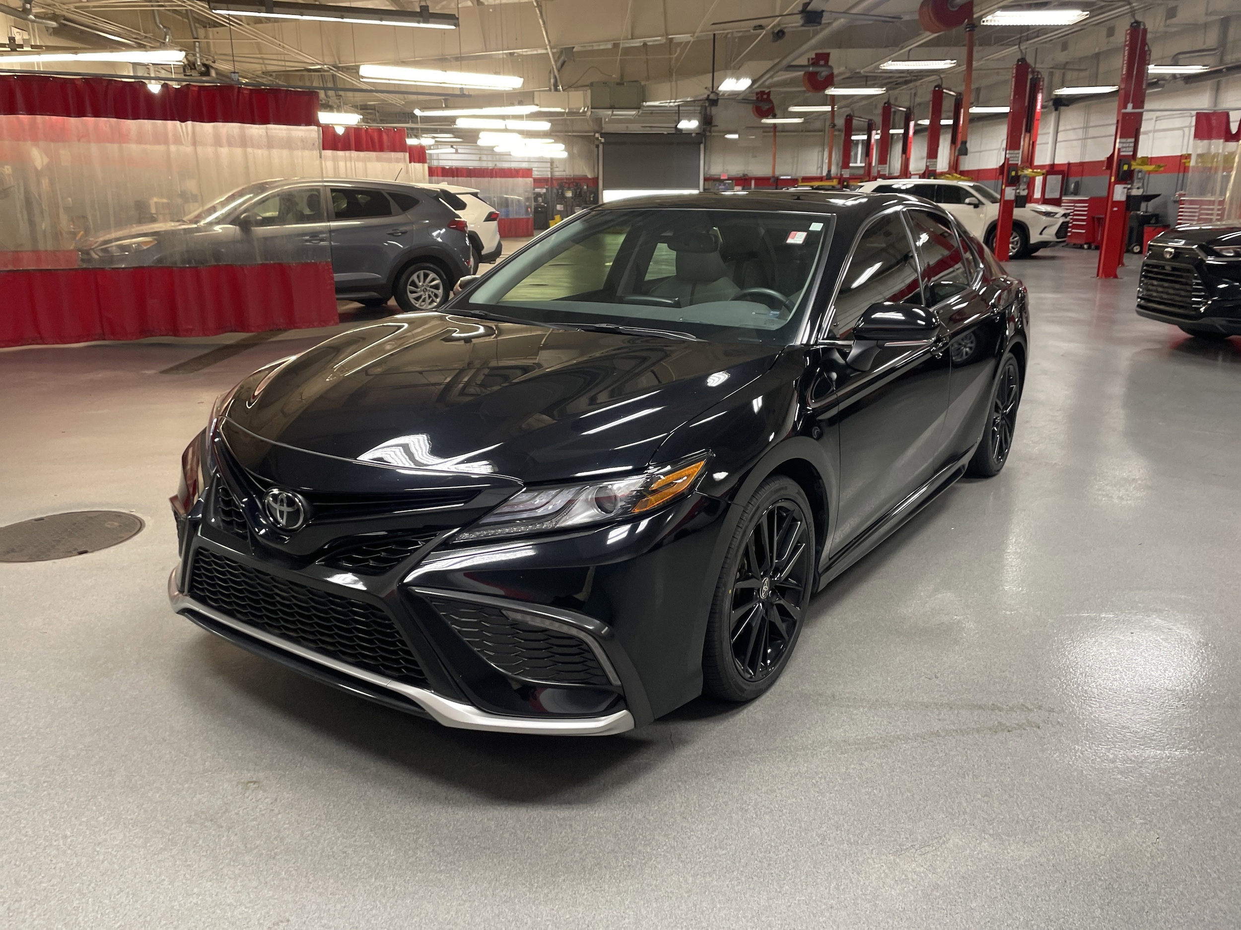 2023 Toyota Camry XSE photo 4
