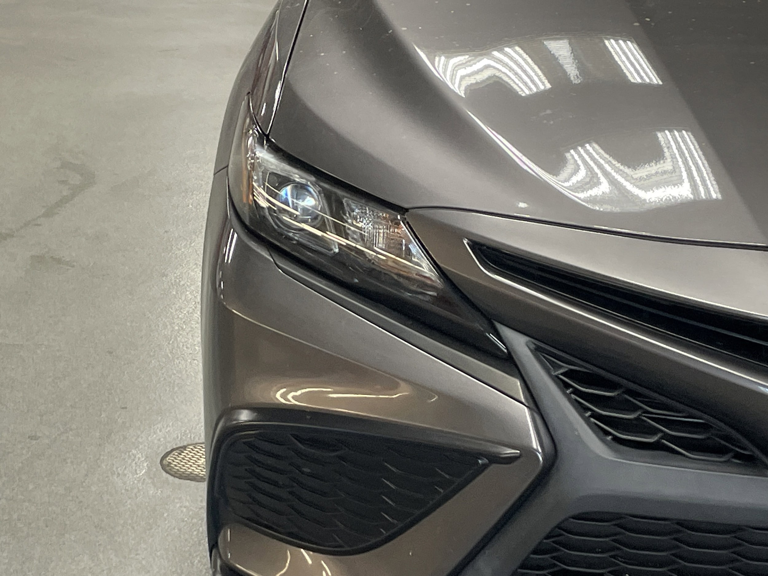2023 Toyota Camry SE photo 4