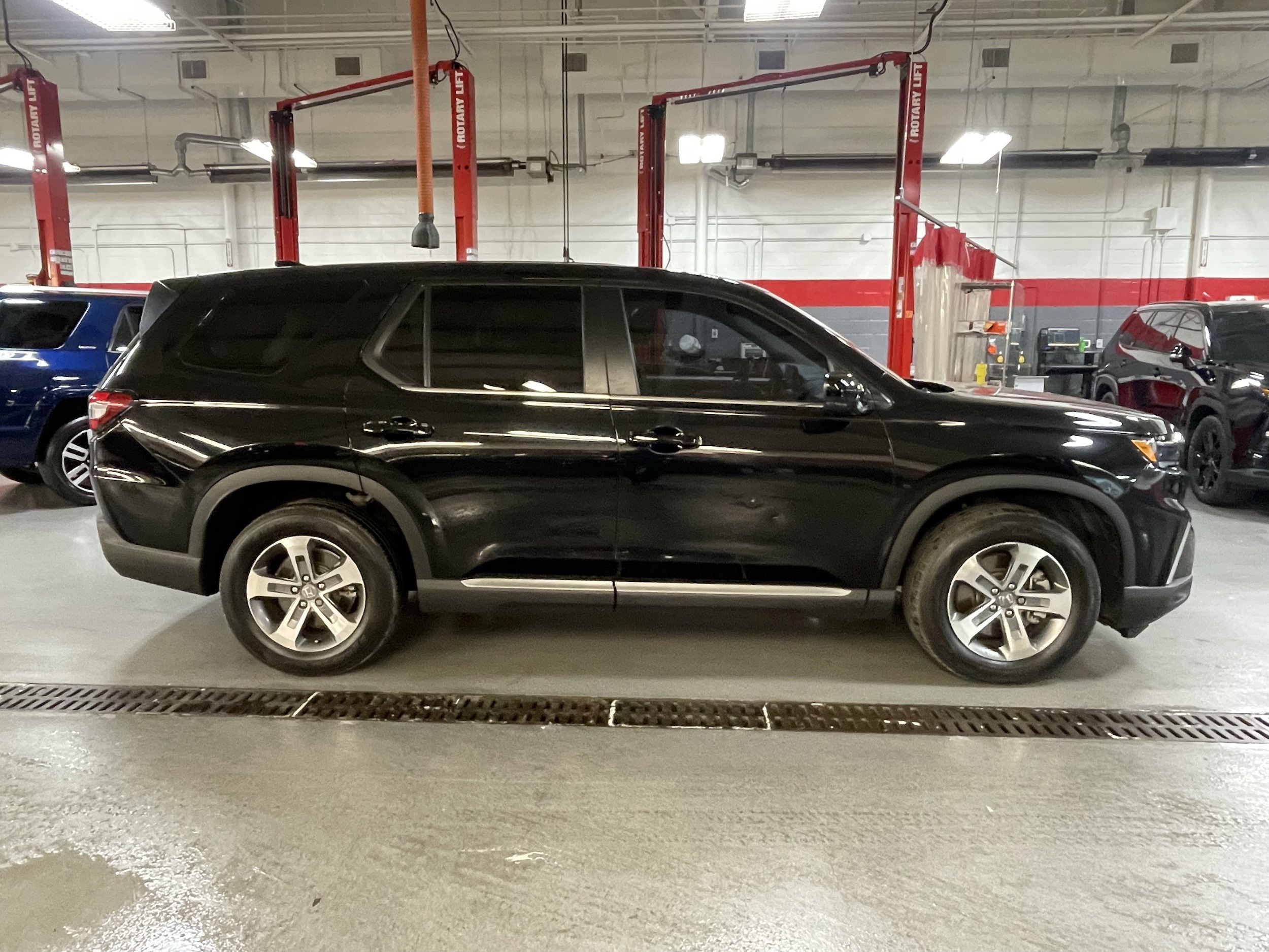 2025 Honda Pilot EX-L photo 6