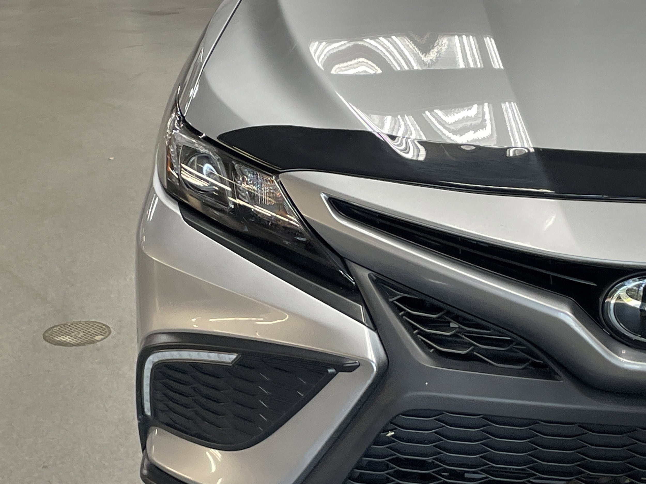 2023 Toyota Camry SE photo 4