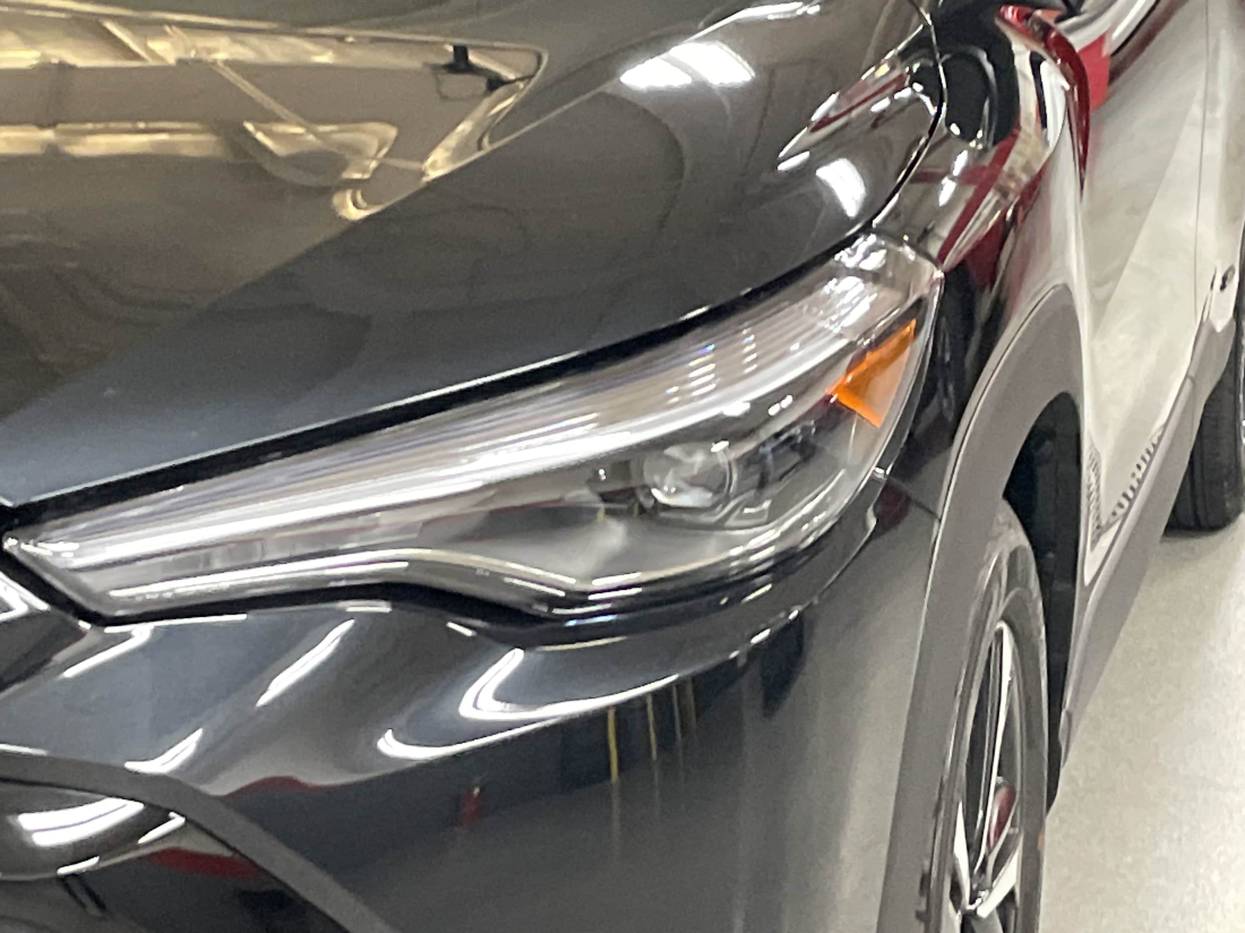 2024 Toyota Corolla Cross Hybrid XSE photo 4