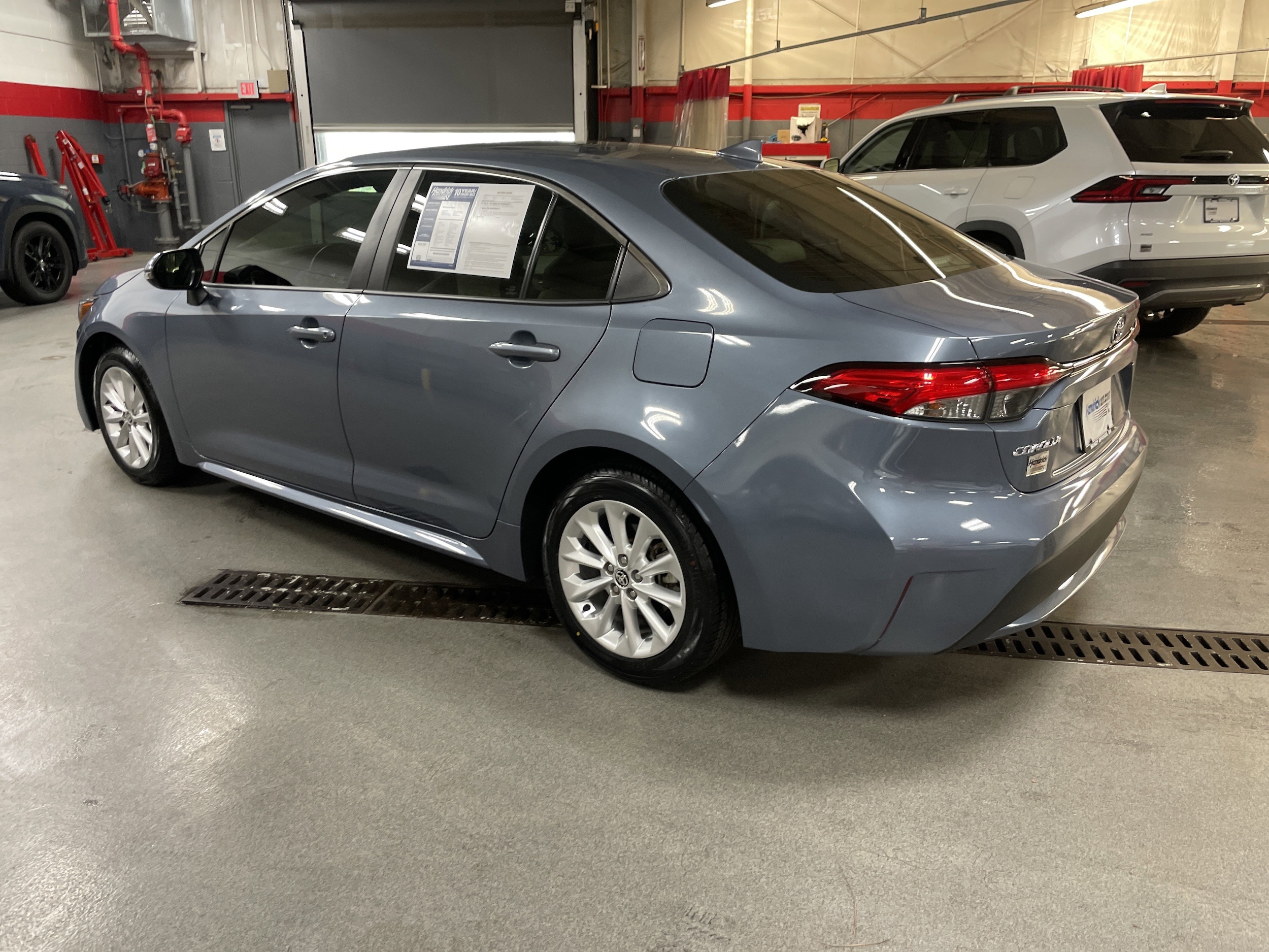 2020 Toyota Corolla XLE photo 6