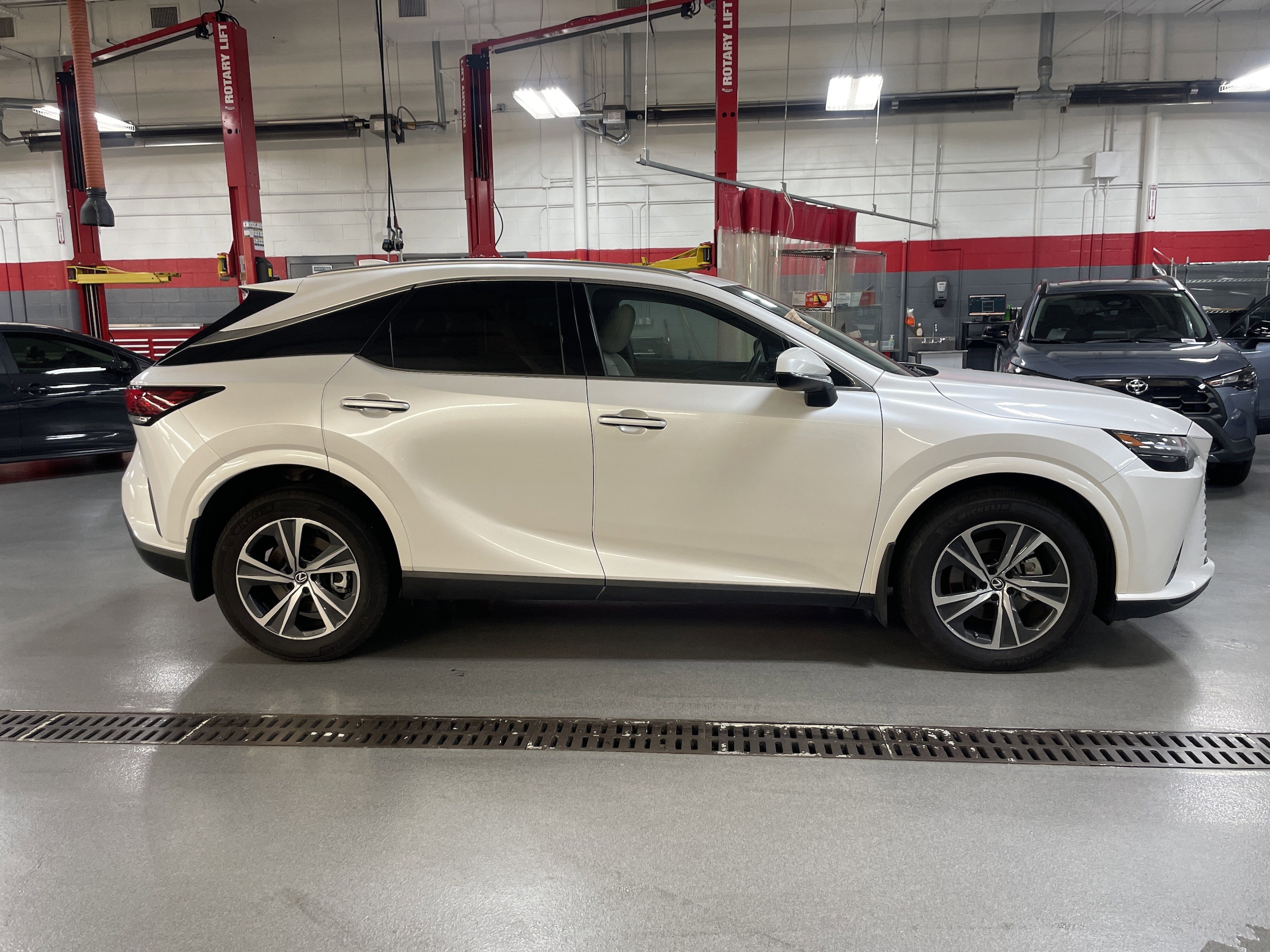 2024 LEXUS RX RX 350 Premium photo 6