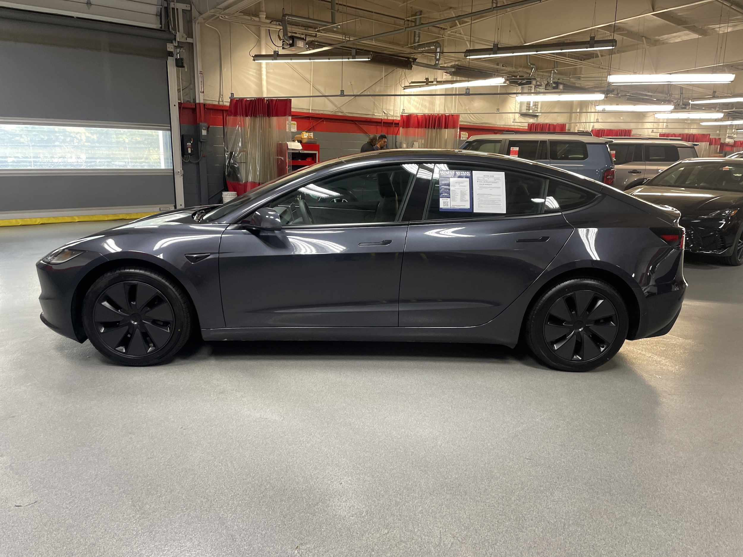 2024 Tesla Model 3 photo 5