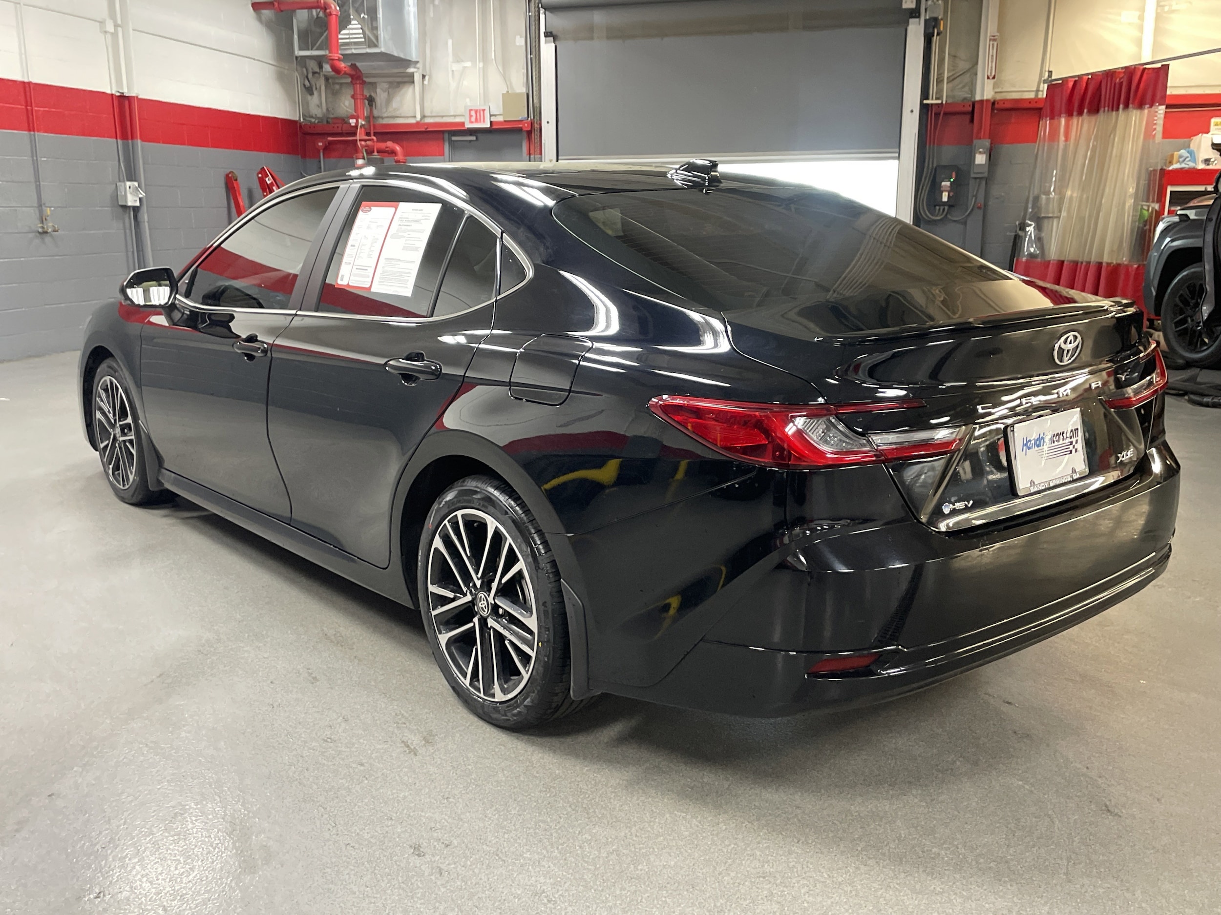 2025 Toyota Camry XLE photo 6