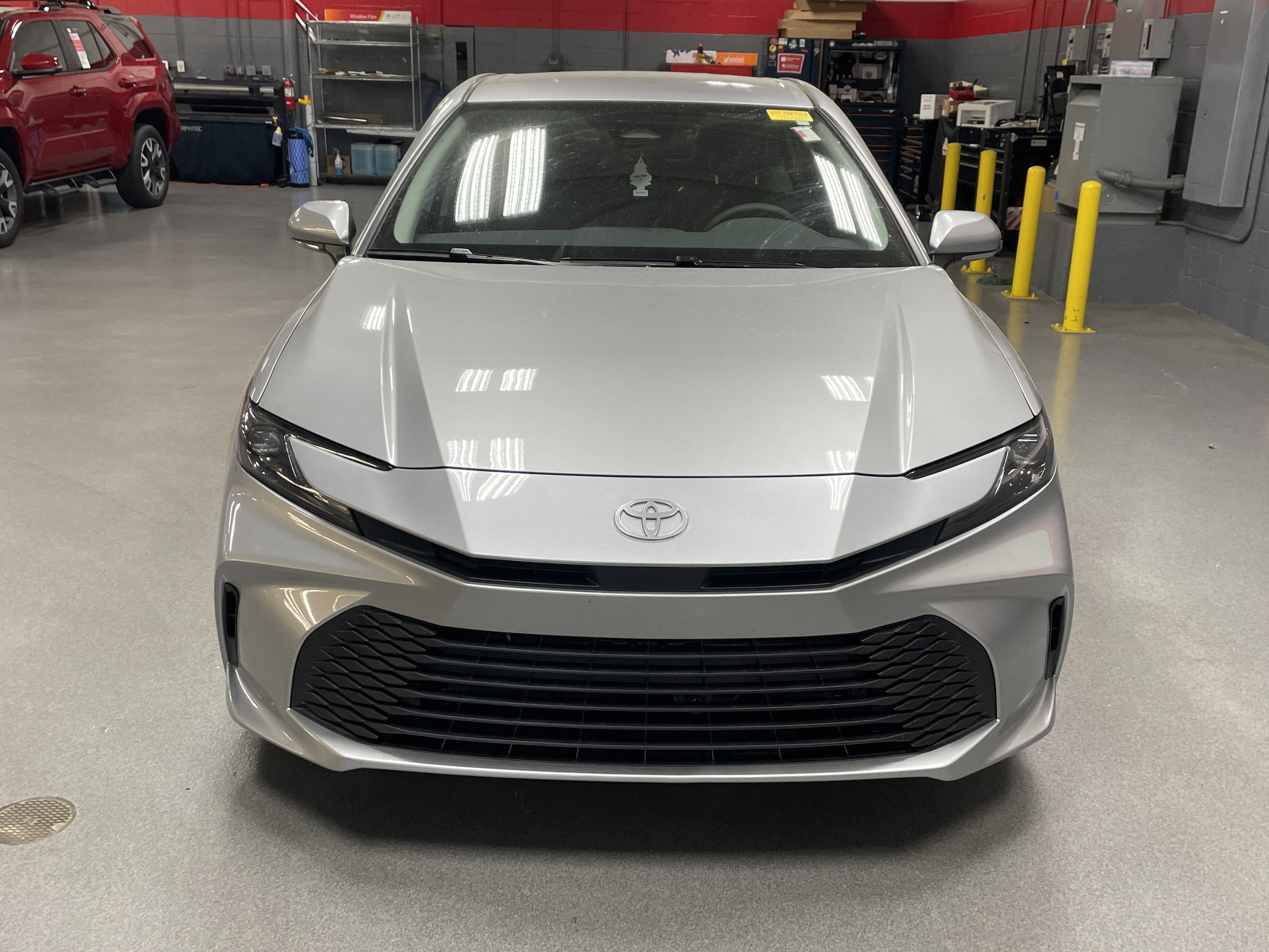 2025 Toyota Camry LE photo 2