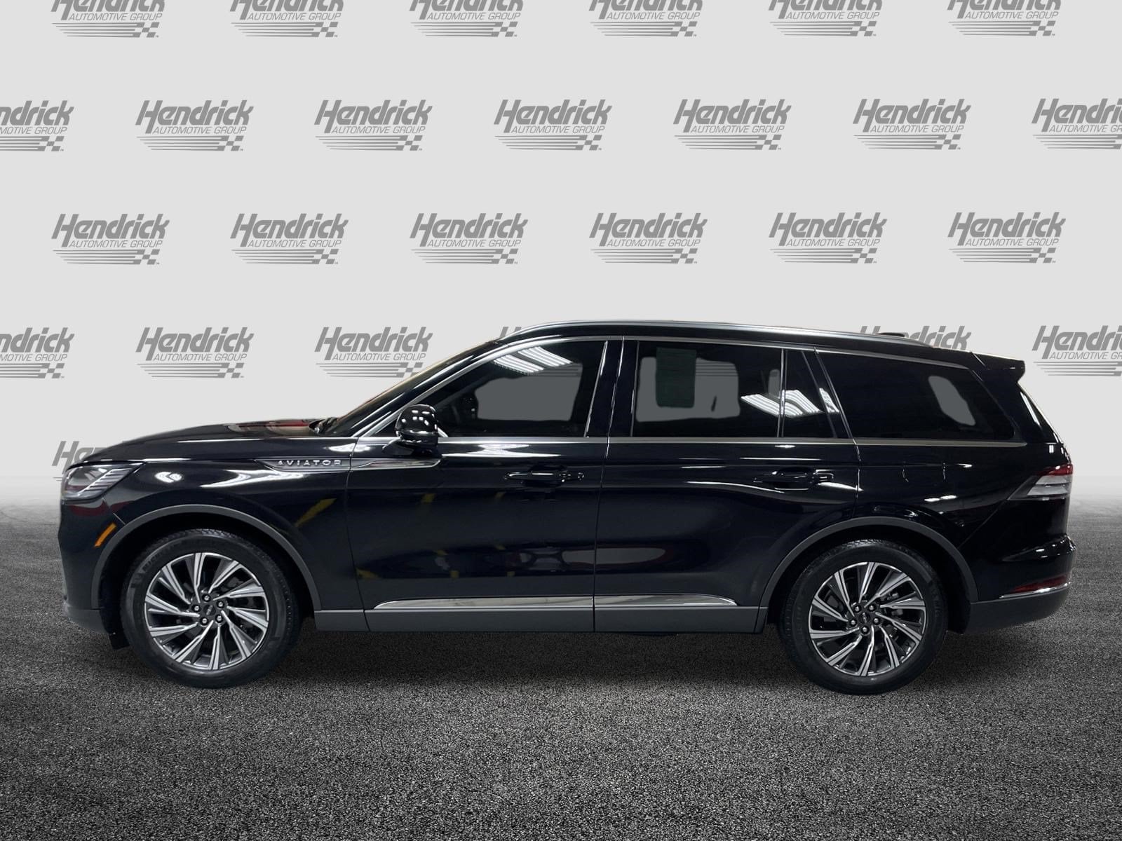 Lincoln Aviator Premiere