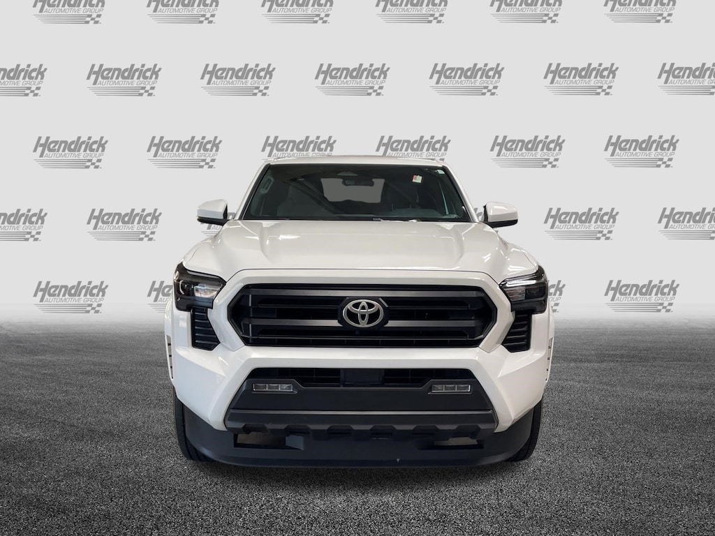 Used 2025 Toyota Tacoma 4WD SR5 Pickup