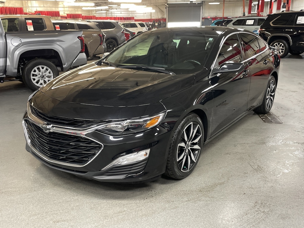 Used 2024 Chevrolet Malibu RS Sedan