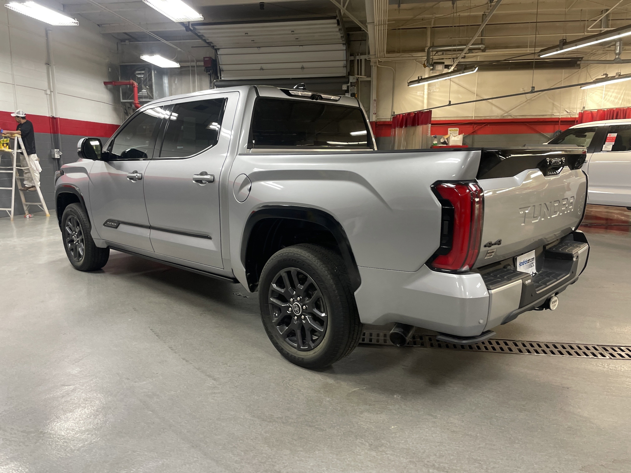 2023 Toyota Tundra 4WD Platinum photo 6