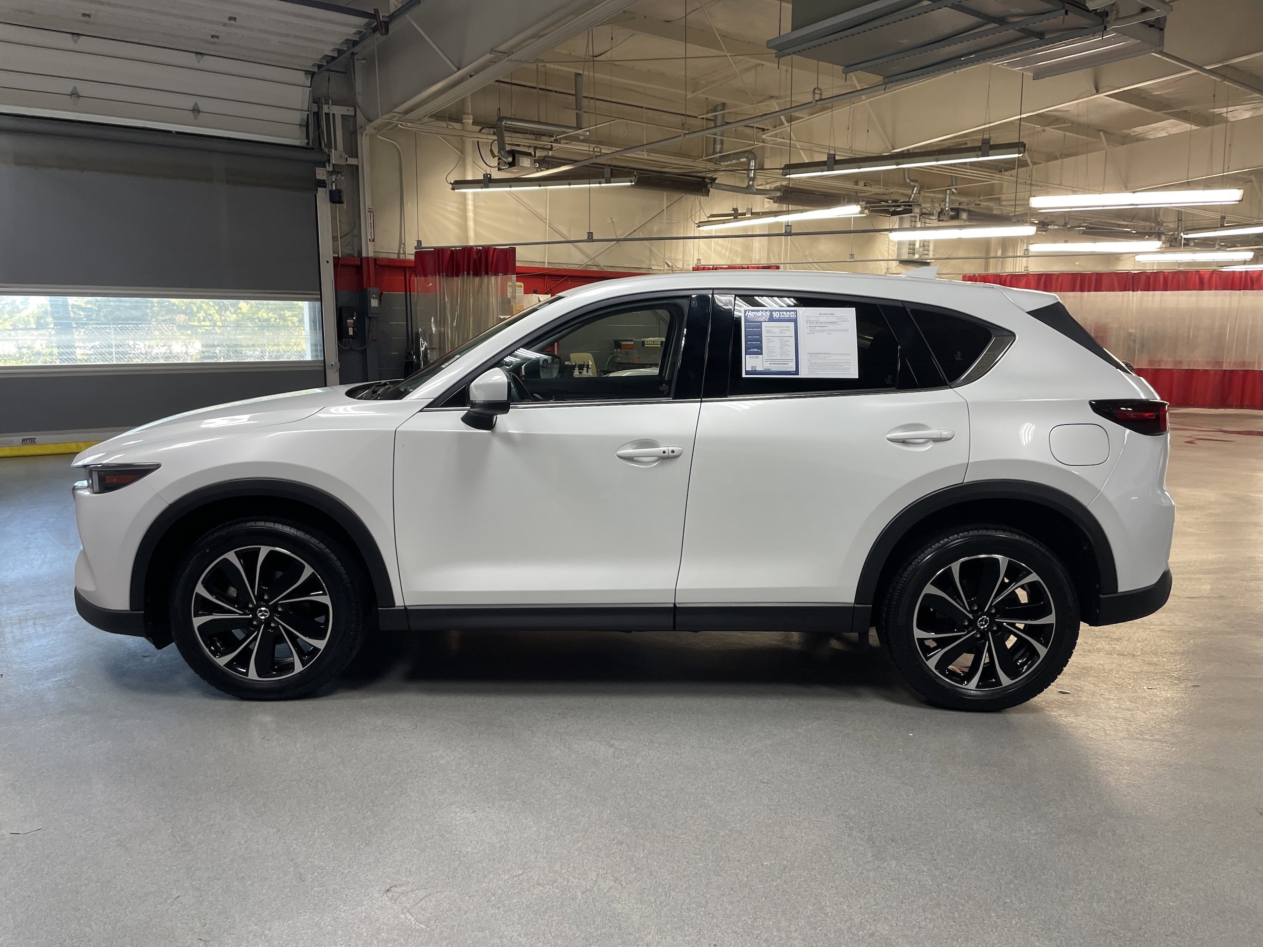 2023 Mazda CX-5 2.5 S Premium Package photo 5