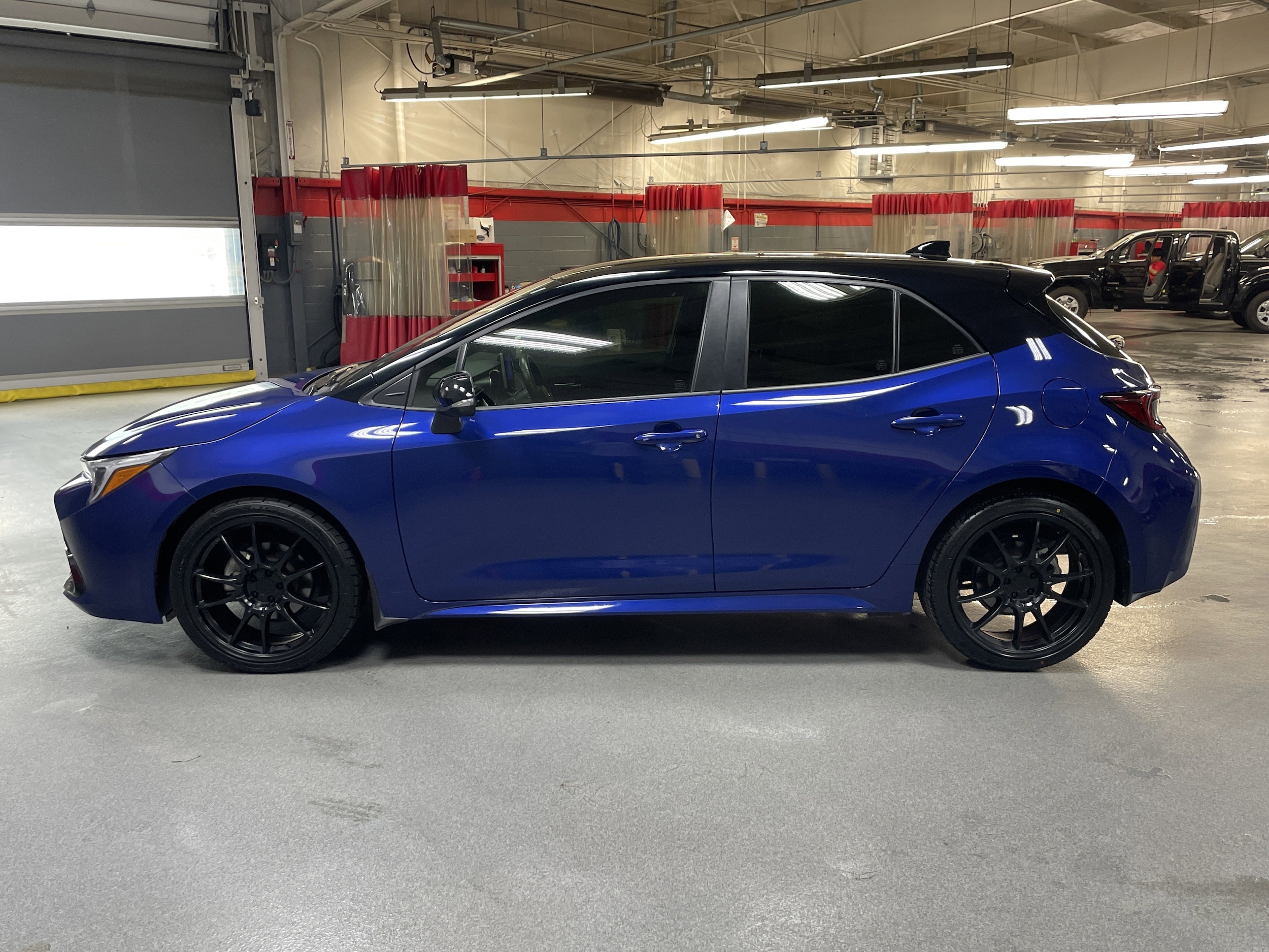 2024 Toyota Corolla Hatchback SE photo 4