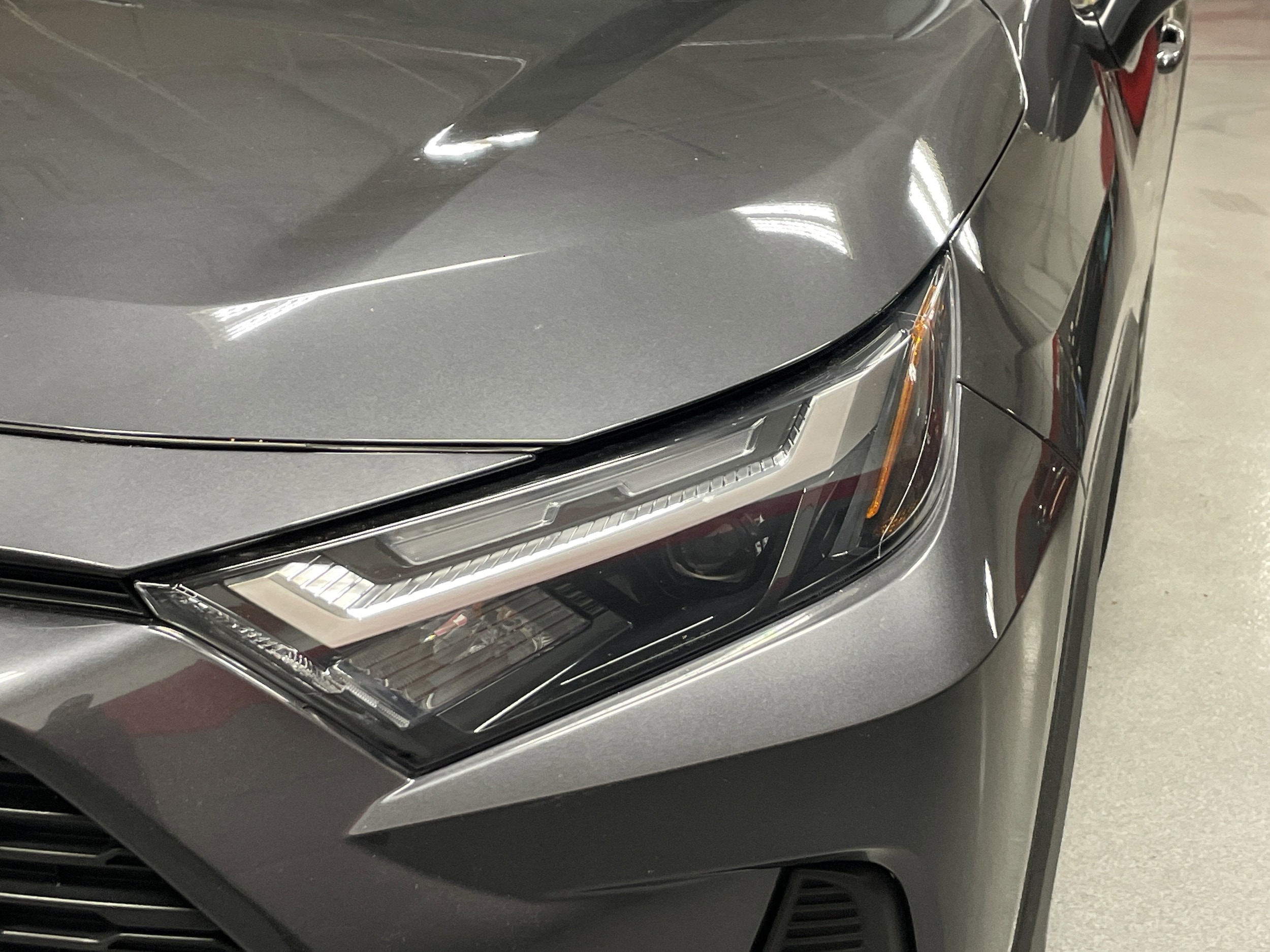 2023 Toyota RAV4 LE photo 4