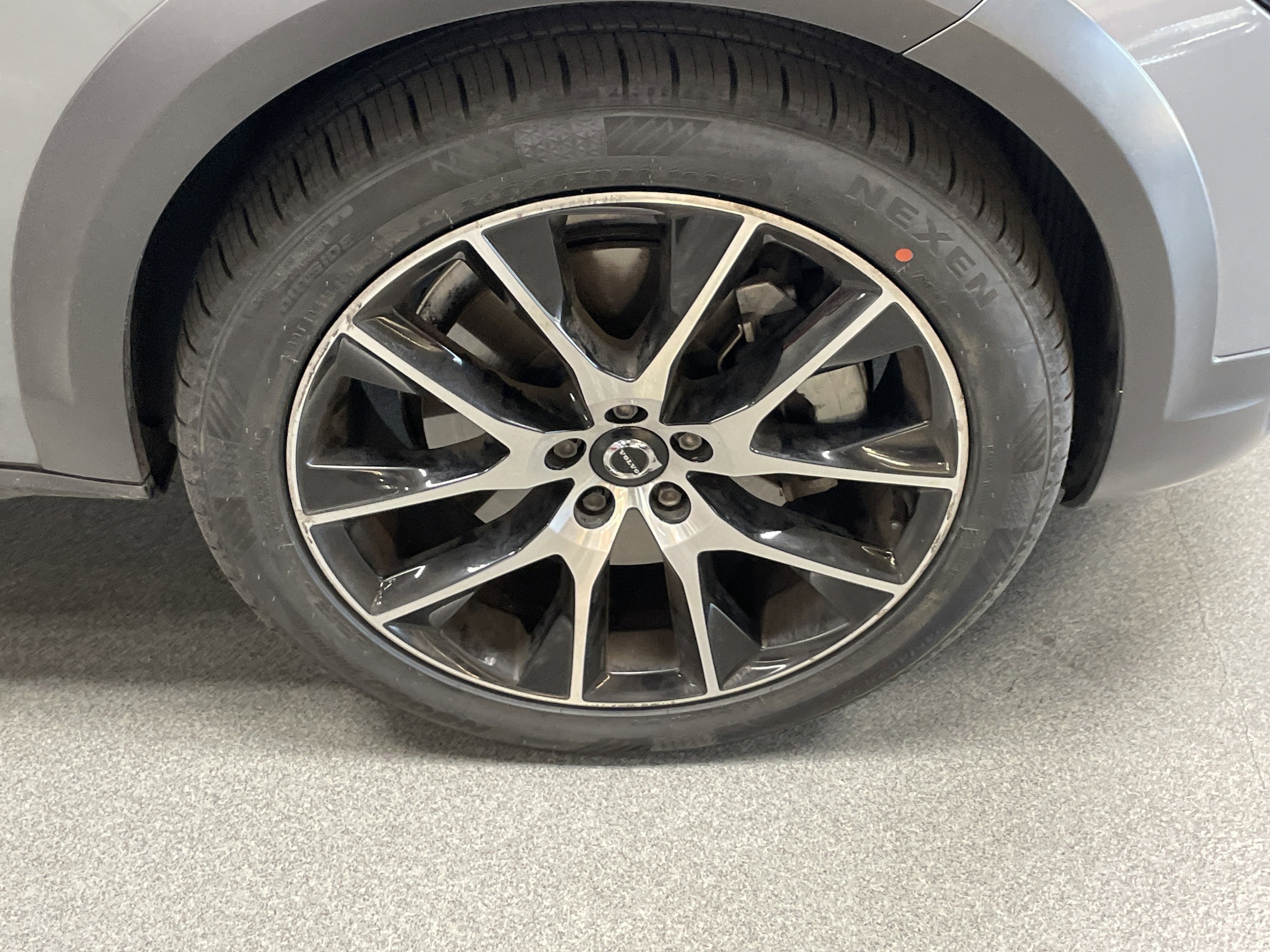 2020 Volvo V90 Cross Country photo 5