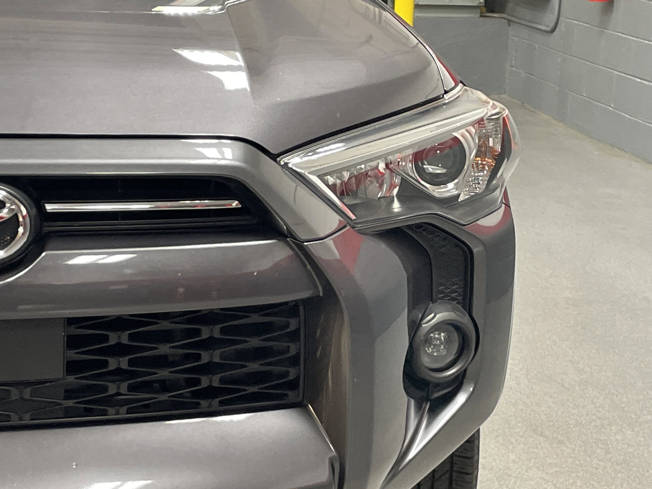 2021 Toyota 4Runner SR5 Premium photo 4