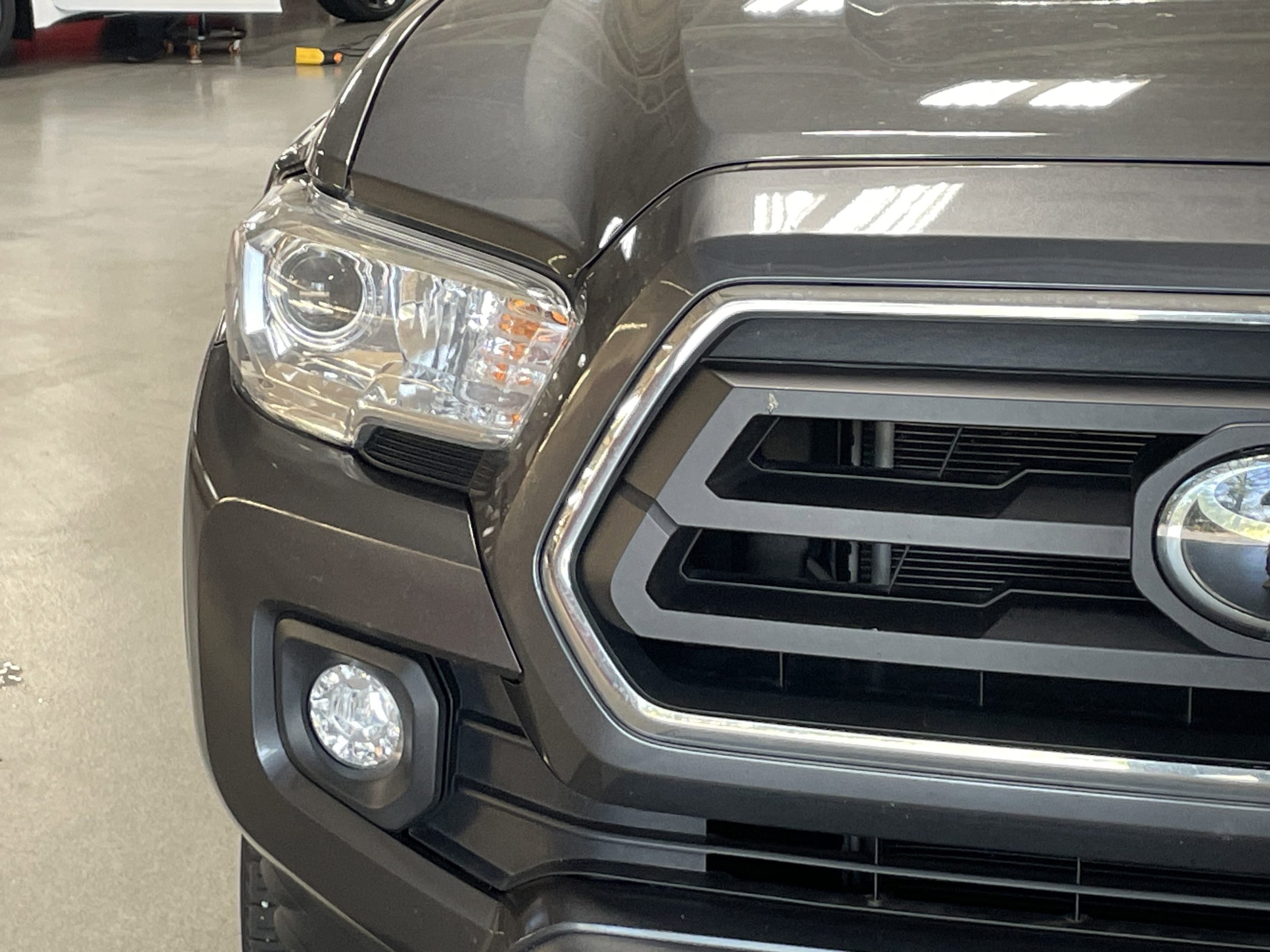 2022 Toyota Tacoma 2WD SR5 photo 4
