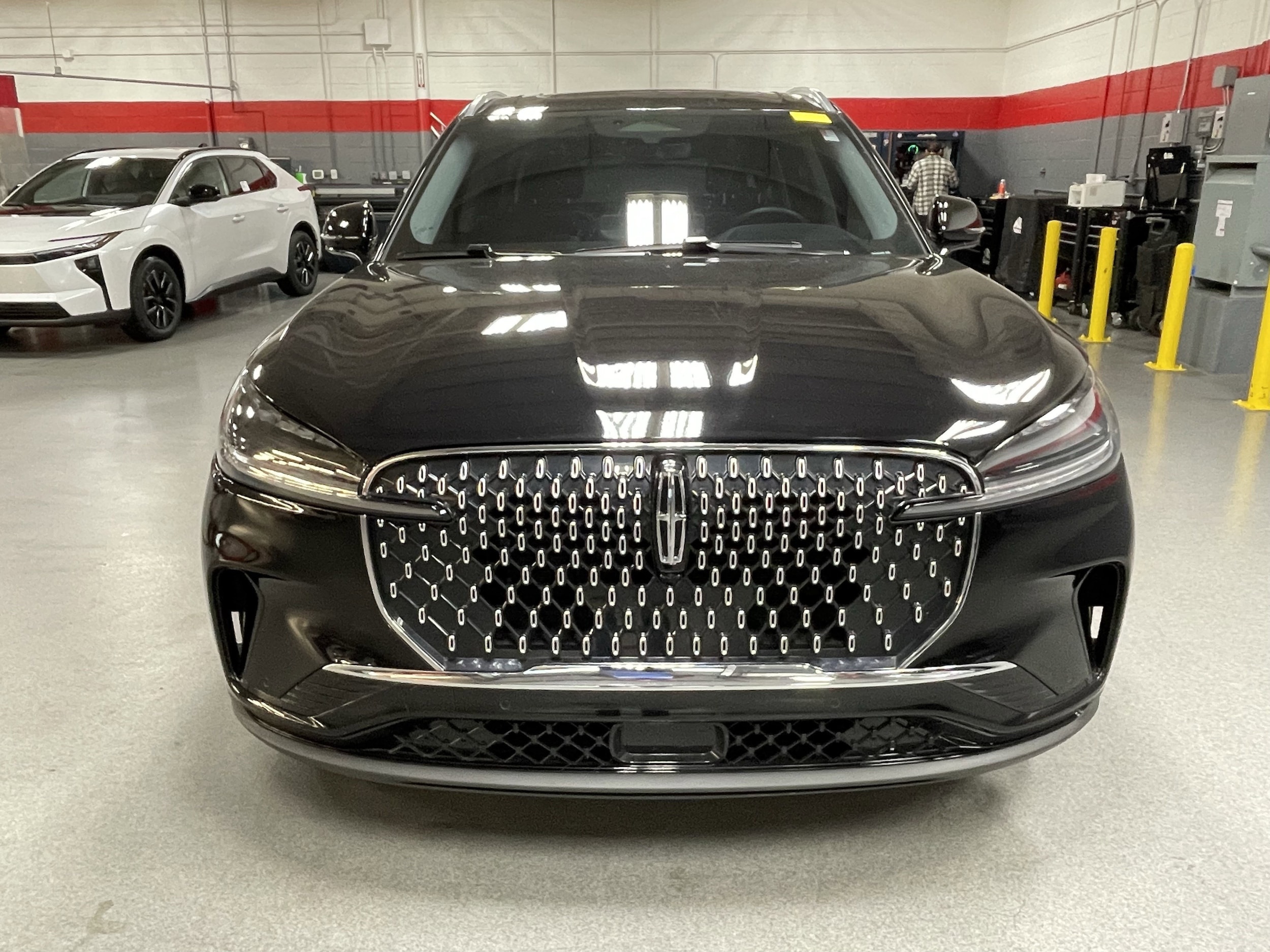 2025 Lincoln Aviator Premiere photo 2