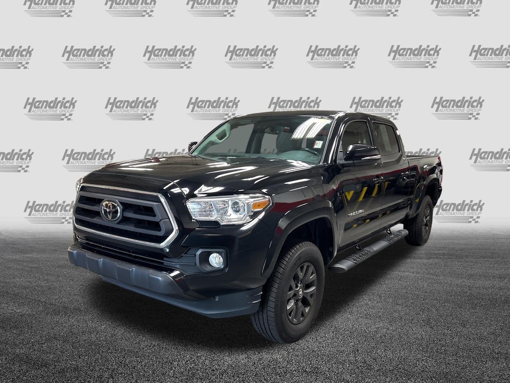 Used 2022 Toyota Tacoma 4WD SR5 Pickup