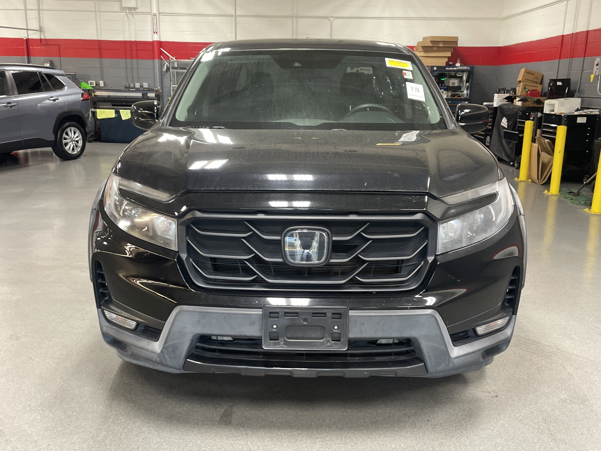 2021 Honda Ridgeline Sport photo 2