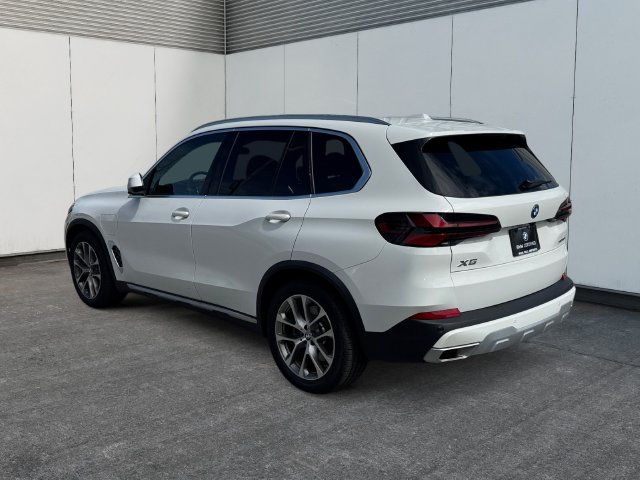 2026 BMW X5 50e - Photo 3