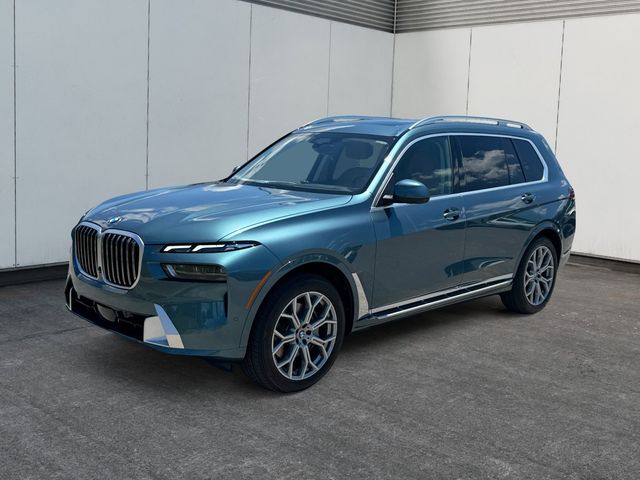 2025 BMW X7 SUV 