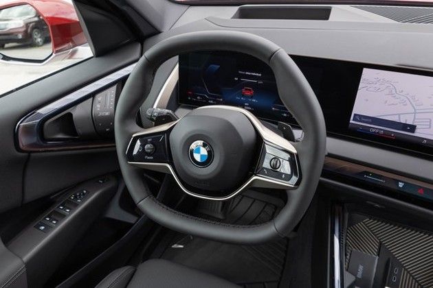 2025 BMW X3 30 - Photo 24