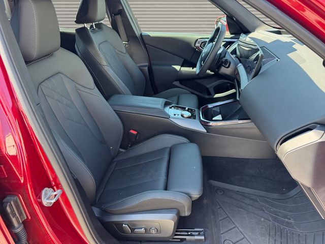 2025 BMW X3 30 - Photo 16