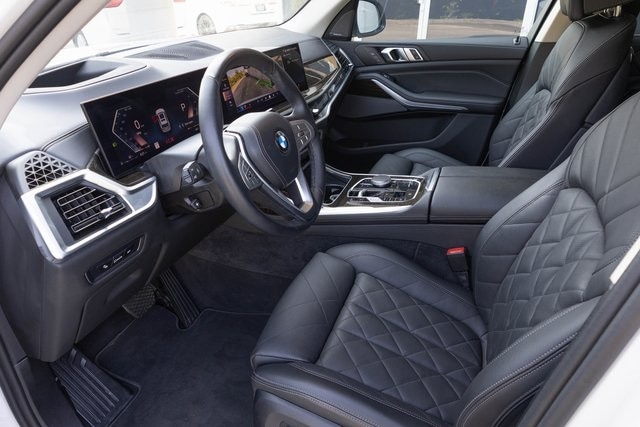 Used 2024 BMW X7 40i with VIN 5UX23EM08R9U59811 for sale in Kingsport, TN