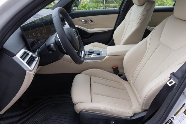 2025 BMW 3 Series 330i - Photo 15