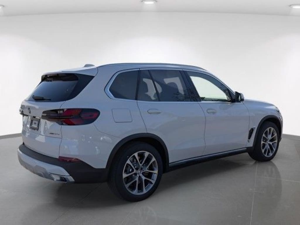 New 2026 BMW X5 xDrive50e SUV