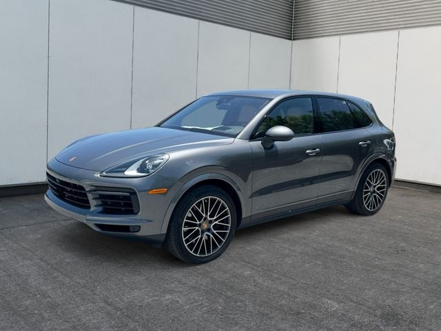 2022 Porsche Cayenne -'s photo