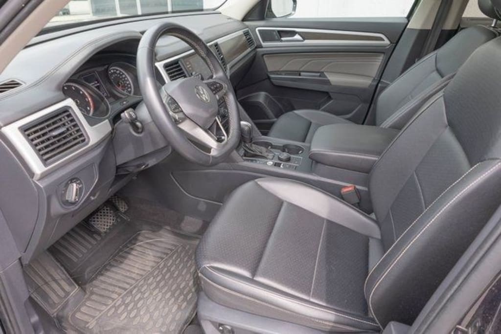 Used 2021 Volkswagen Atlas 3.6L V6 SE w/Technology SUV