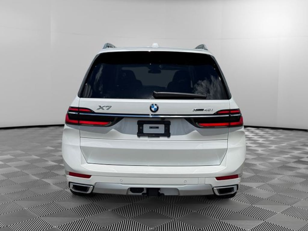 New 2027 BMW X7 xDrive40i SUV