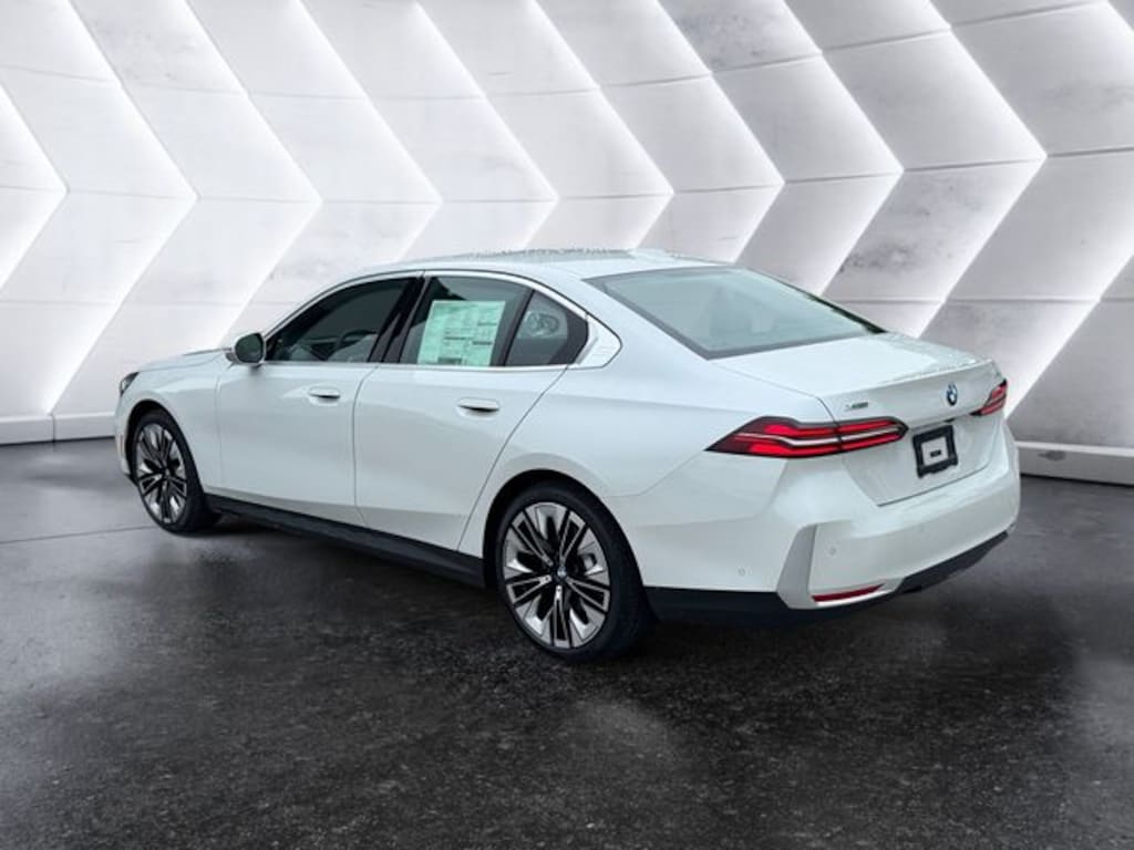 New 2027 BMW 5 Series 530i xDrive Sedan