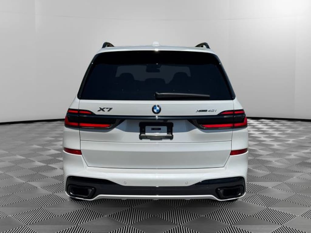 New 2027 BMW X7 xDrive40i SUV